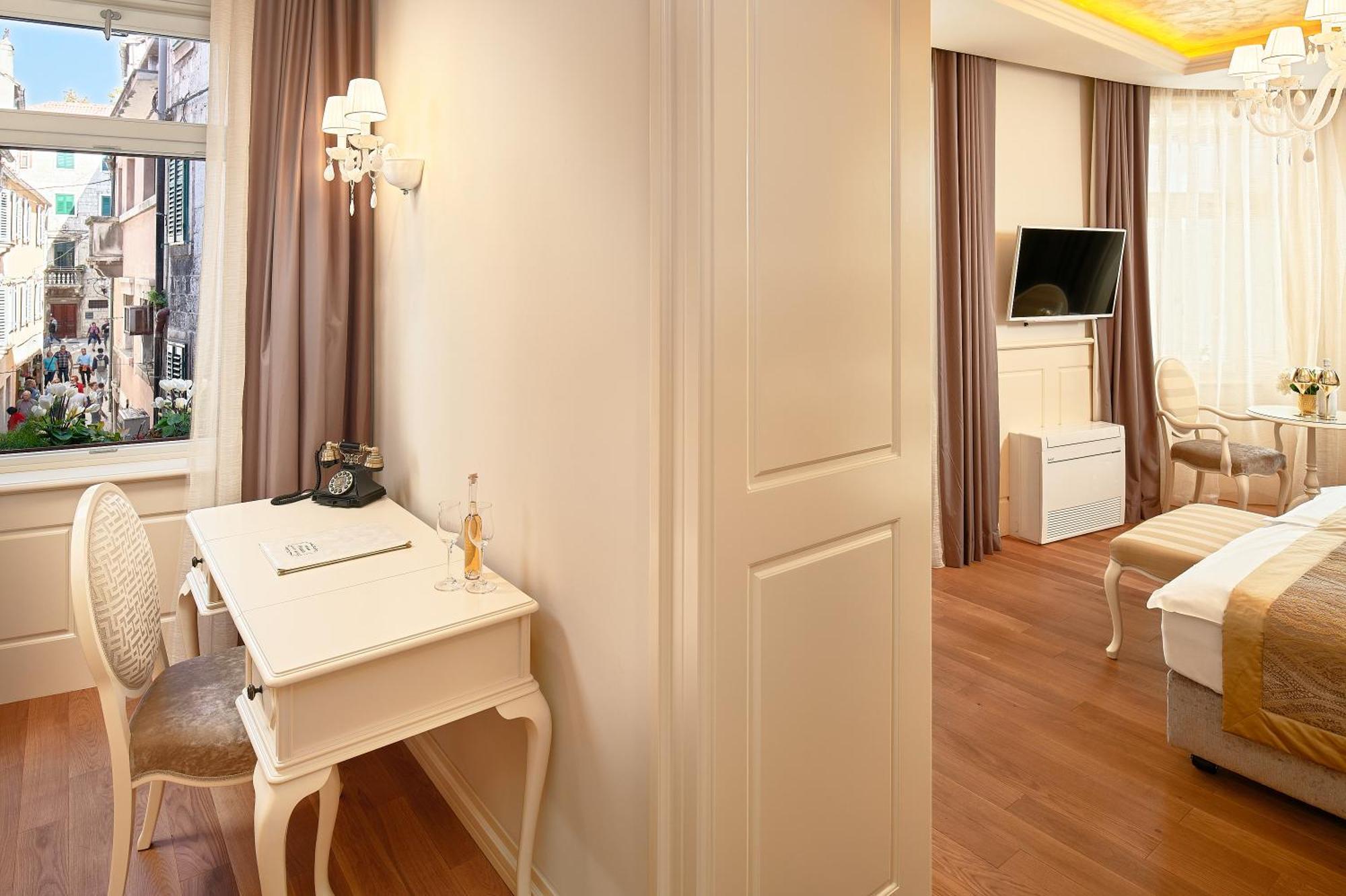 Superior Double or Twin Room City View