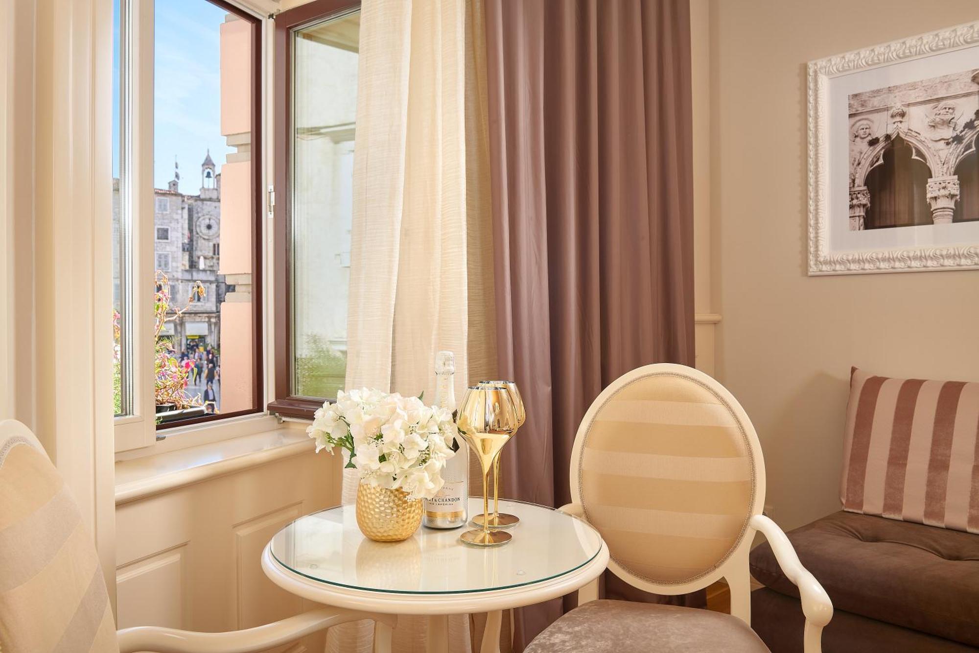 Superior Double or Twin Room City View