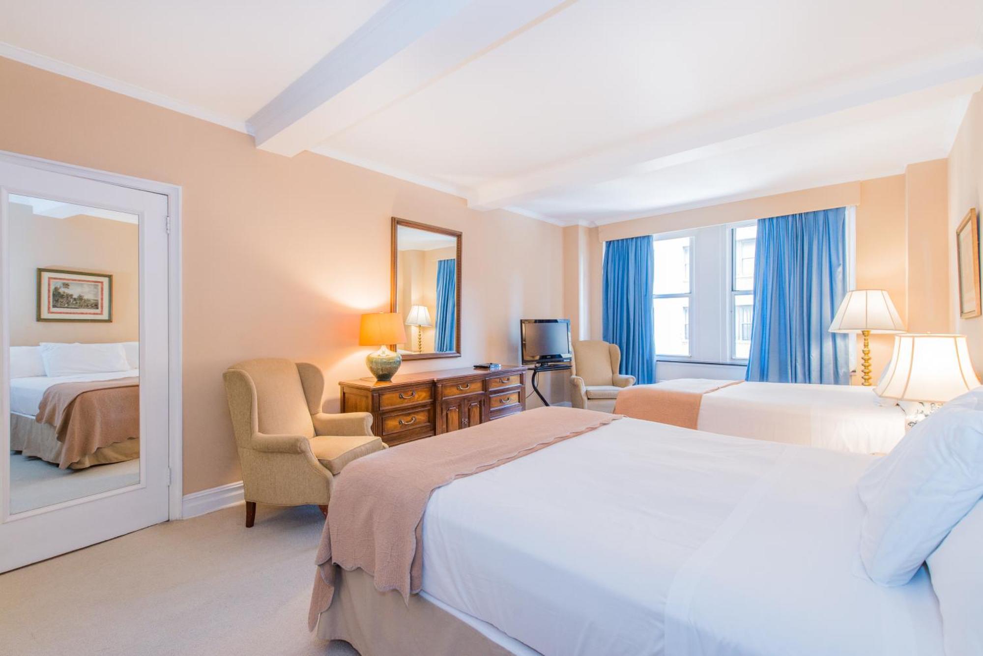 One-Bedroom Suite Two Queen Beds