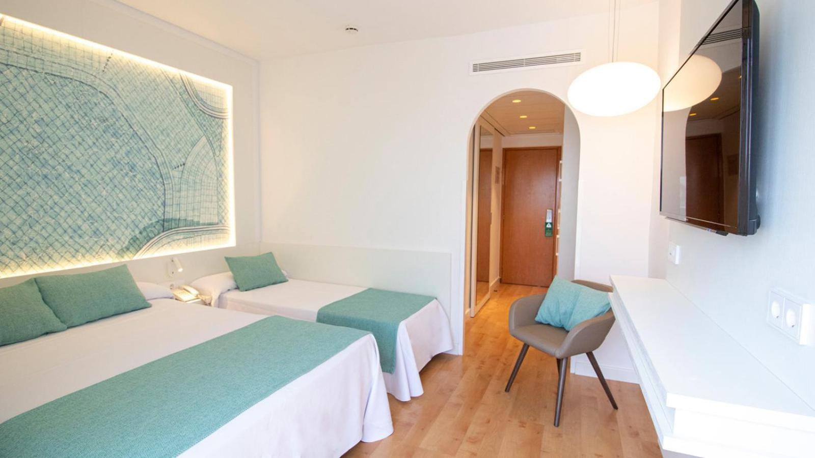 Triple Room