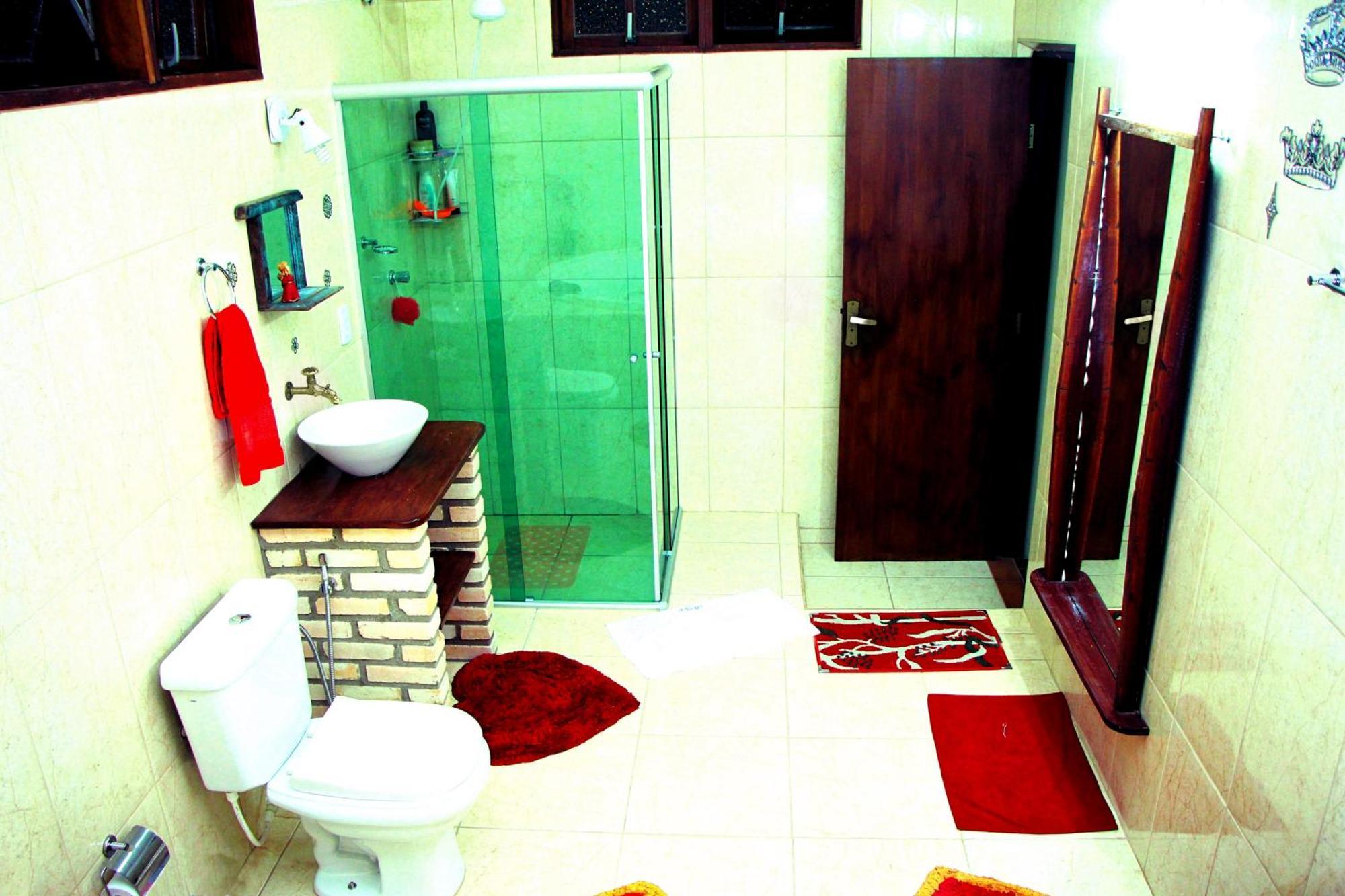 Honeymoon Suite