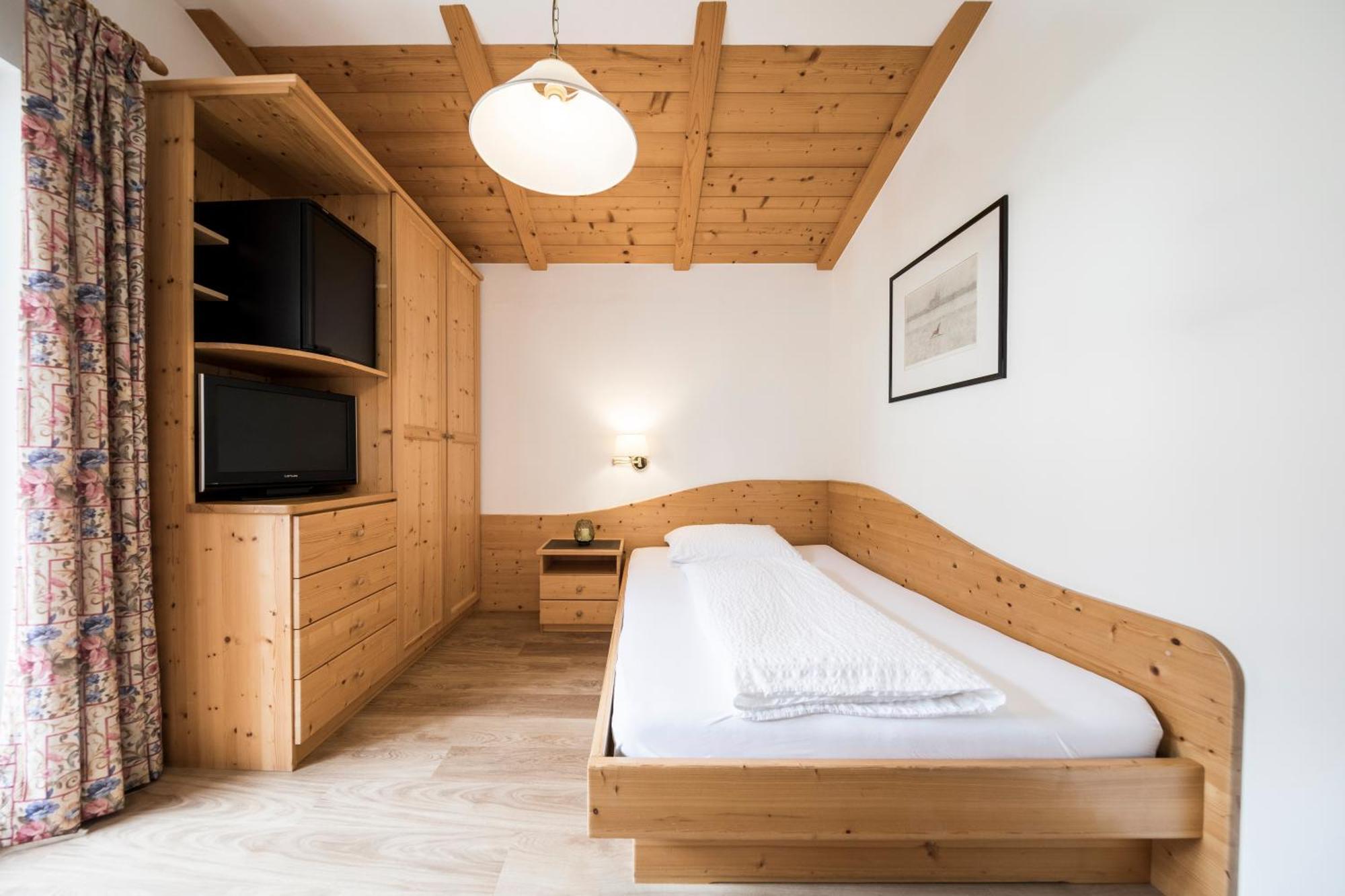 Standard Single Room Mountain View