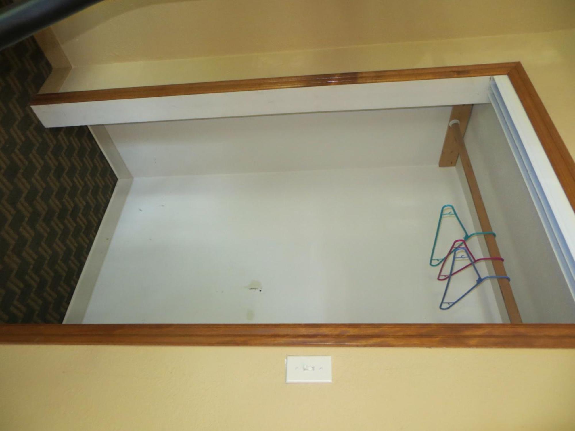 Single Bed Mixed Dormitory Room