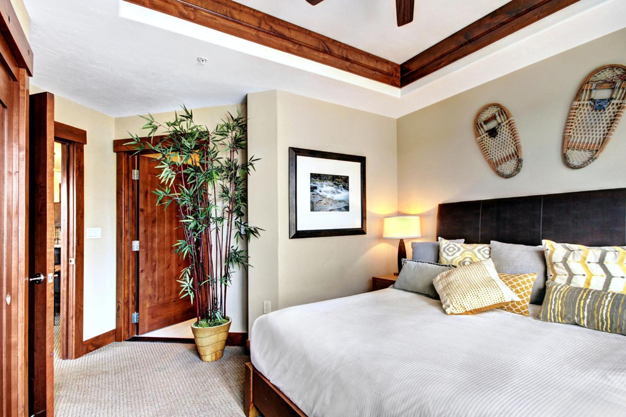 Three-Bedroom Apartment Two Baths