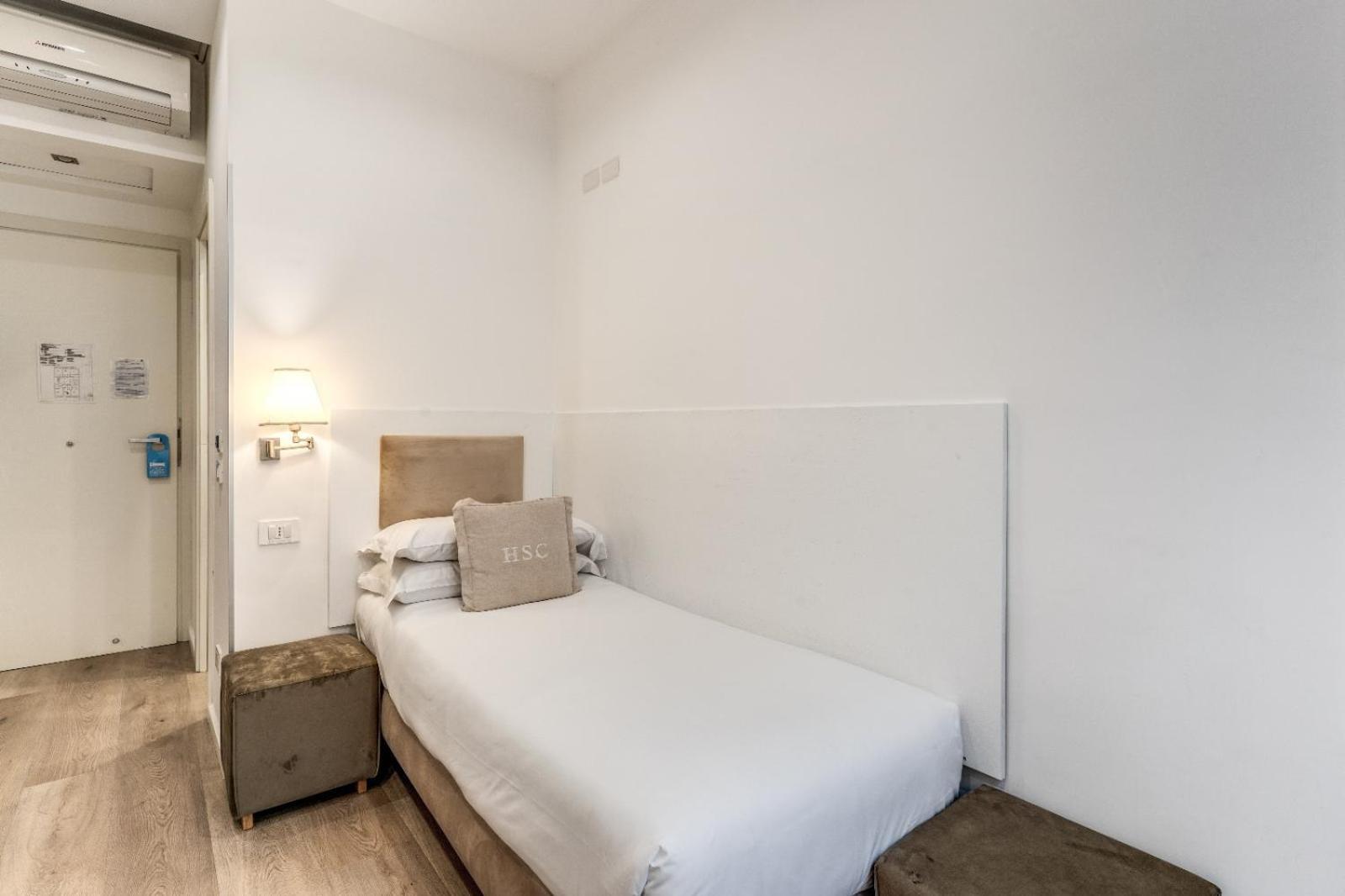 Single Room,1589554190:JPEG