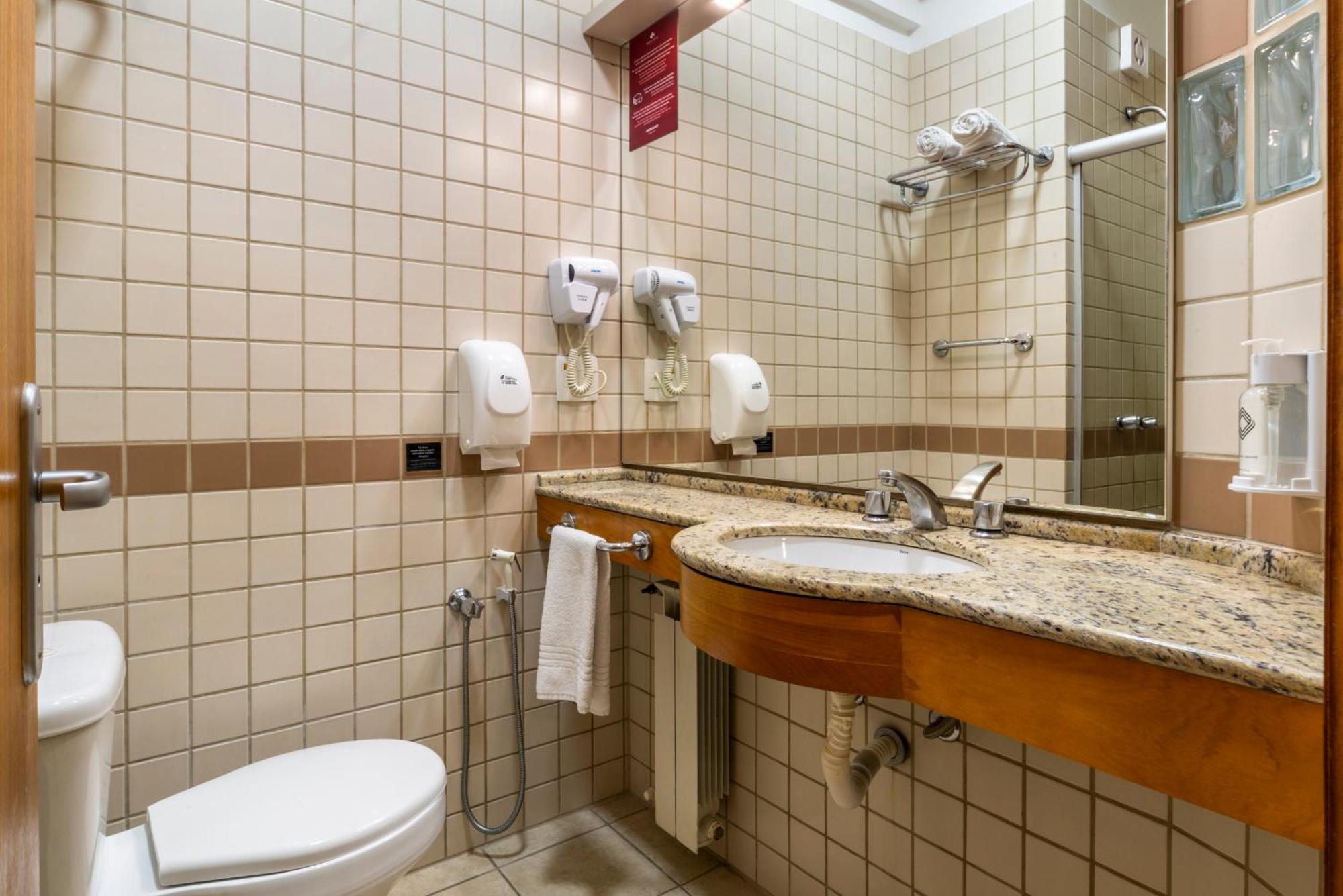 Deluxe Apartment,1710575238:JPEG