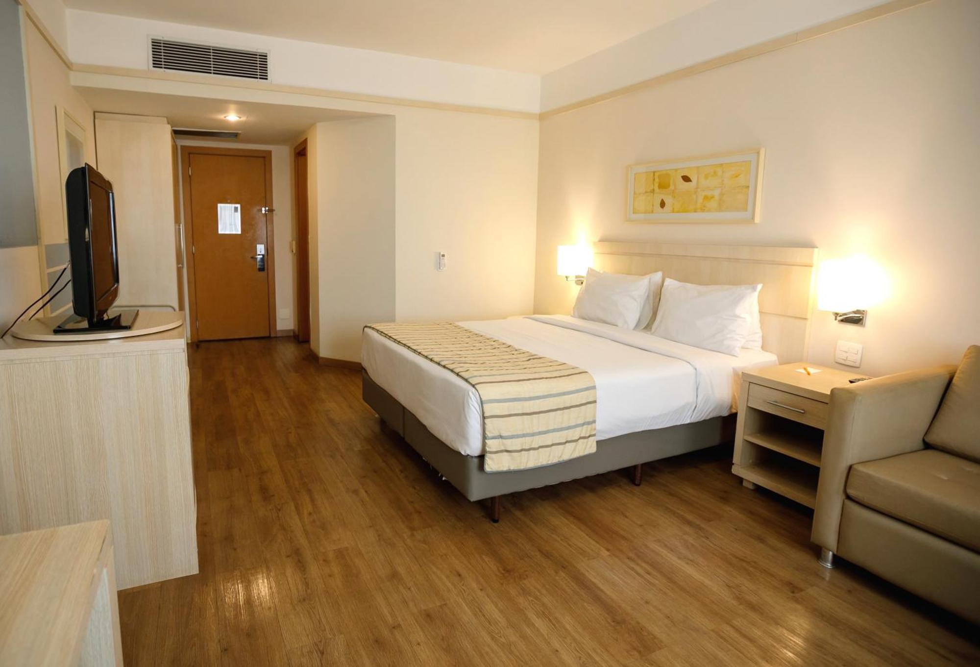 Superior Queen Room,1589562979:JPEG