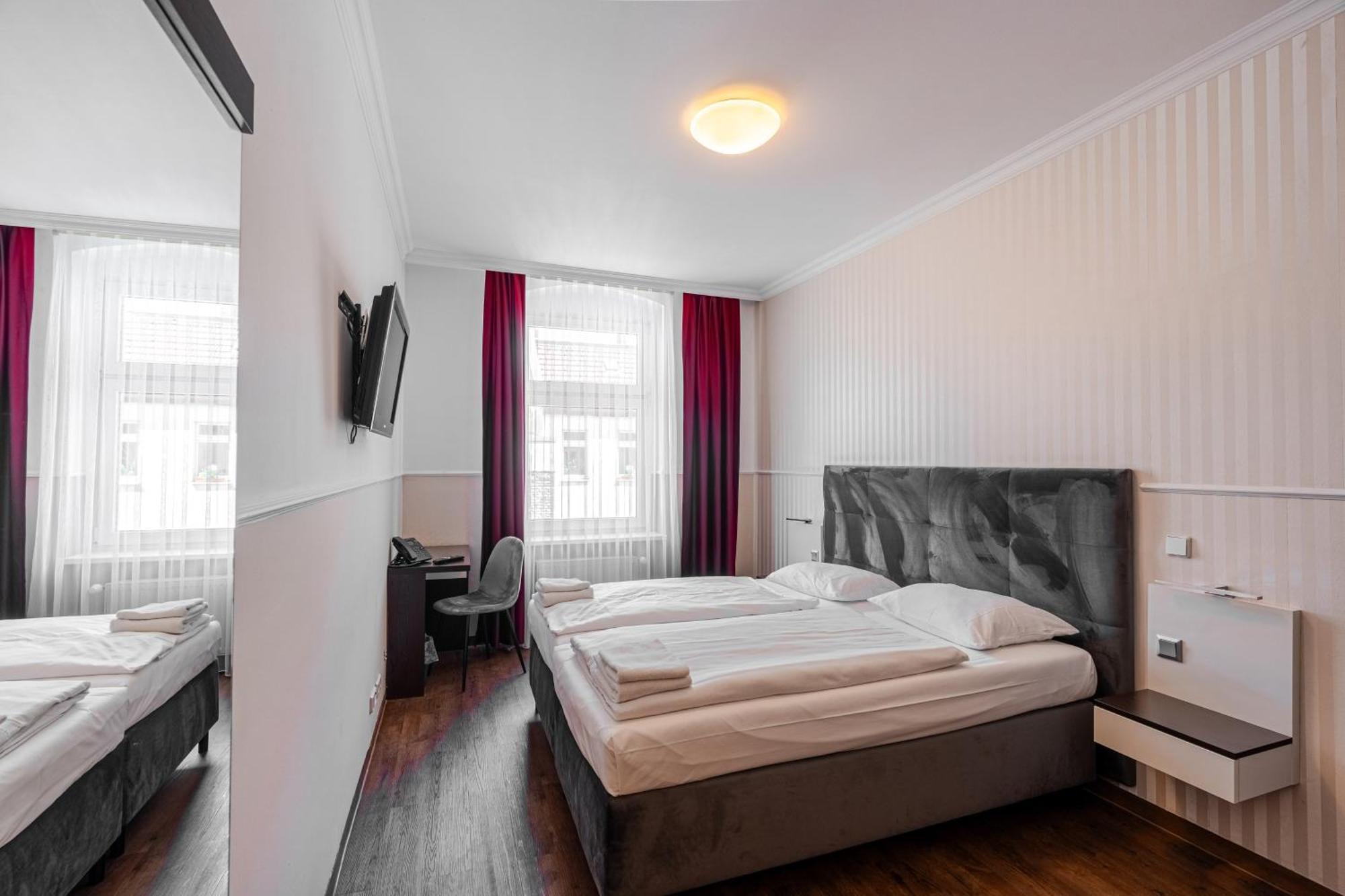 Standard Double or Twin Room,1589569858:JPEG