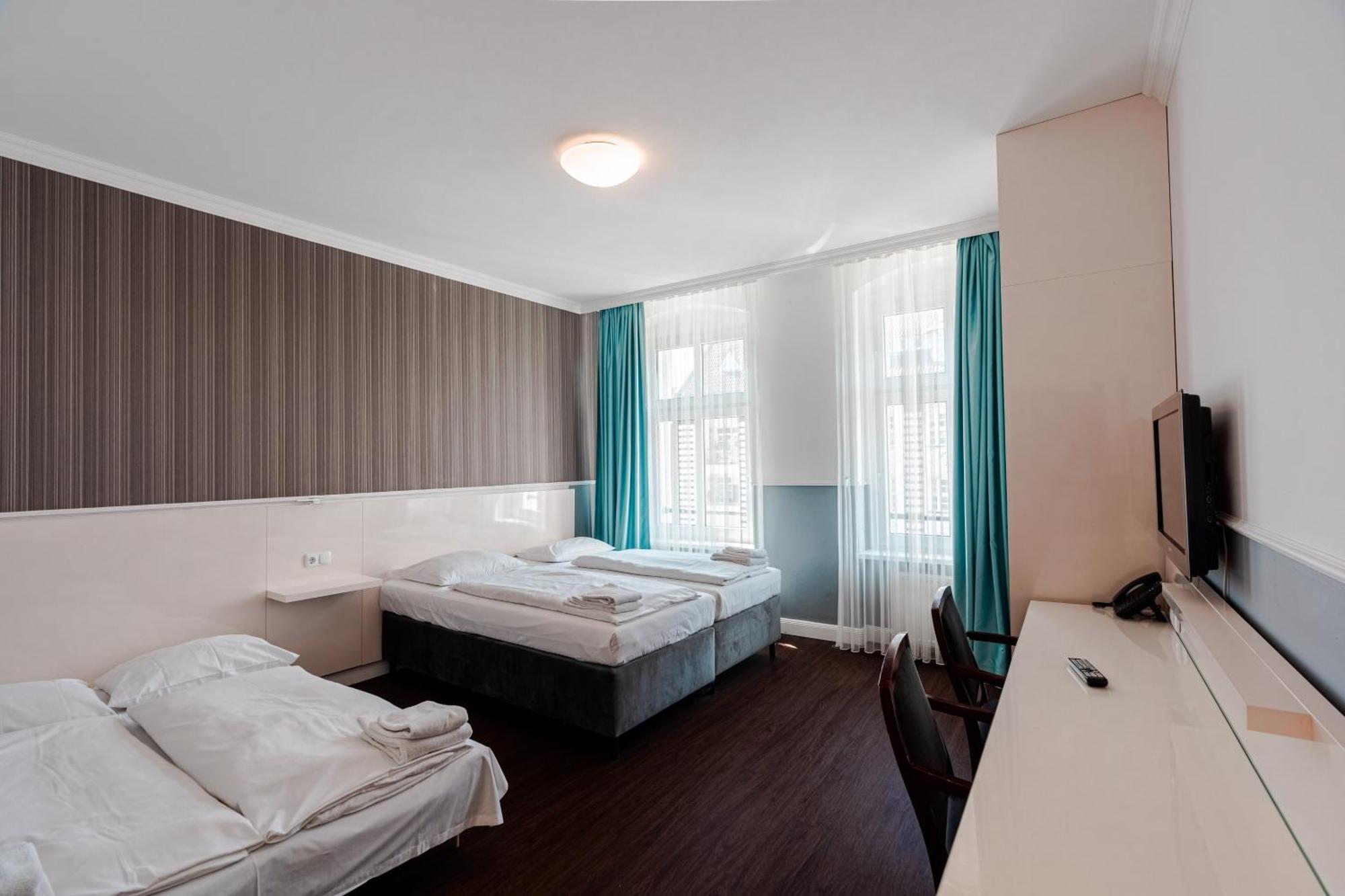 Quadruple Room,1589569881:JPEG