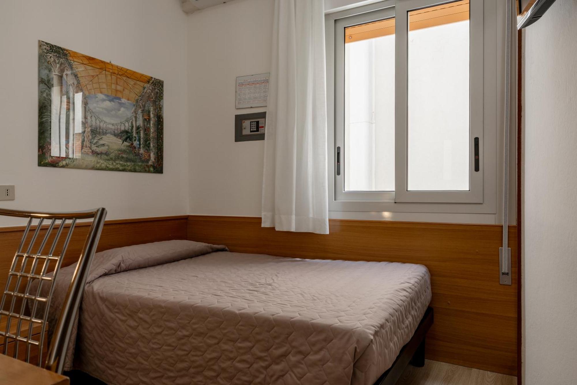Small Single Room
