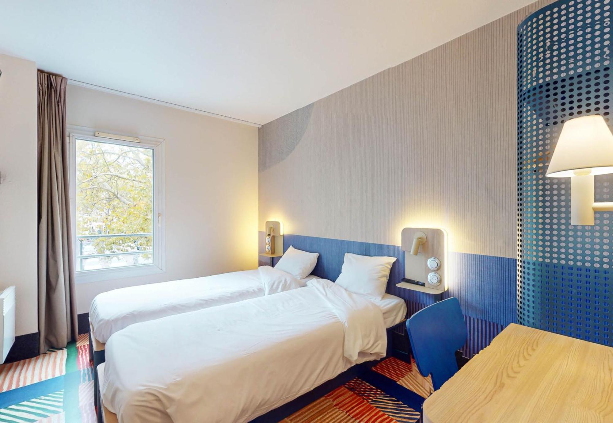 Twin Room,1589607702:JPEG