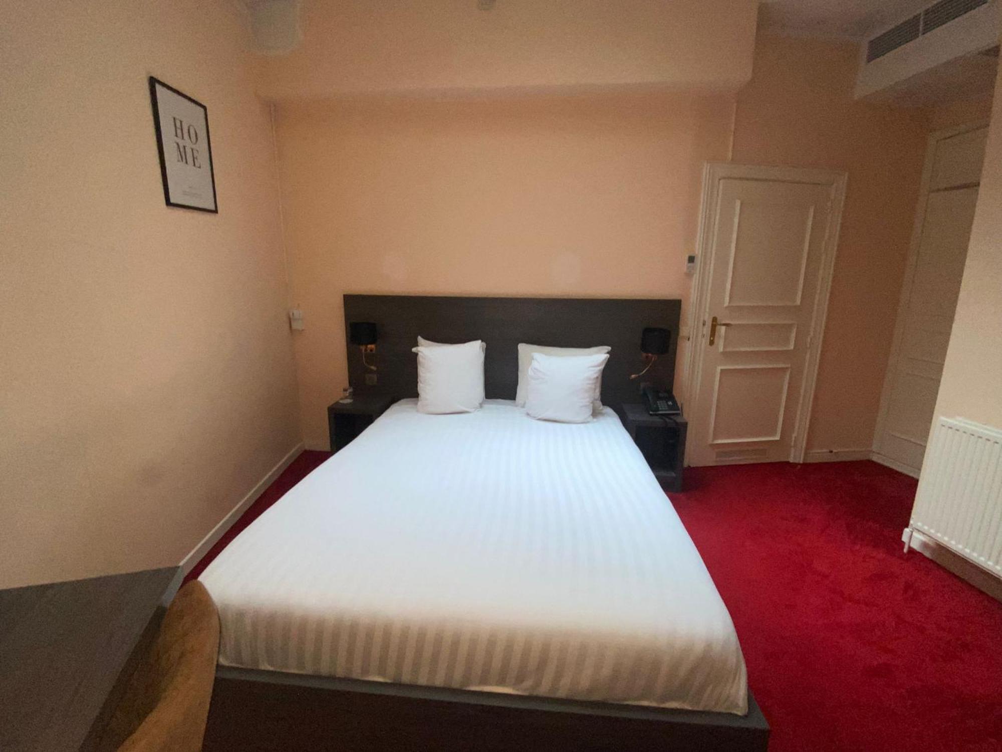 Double Room AC