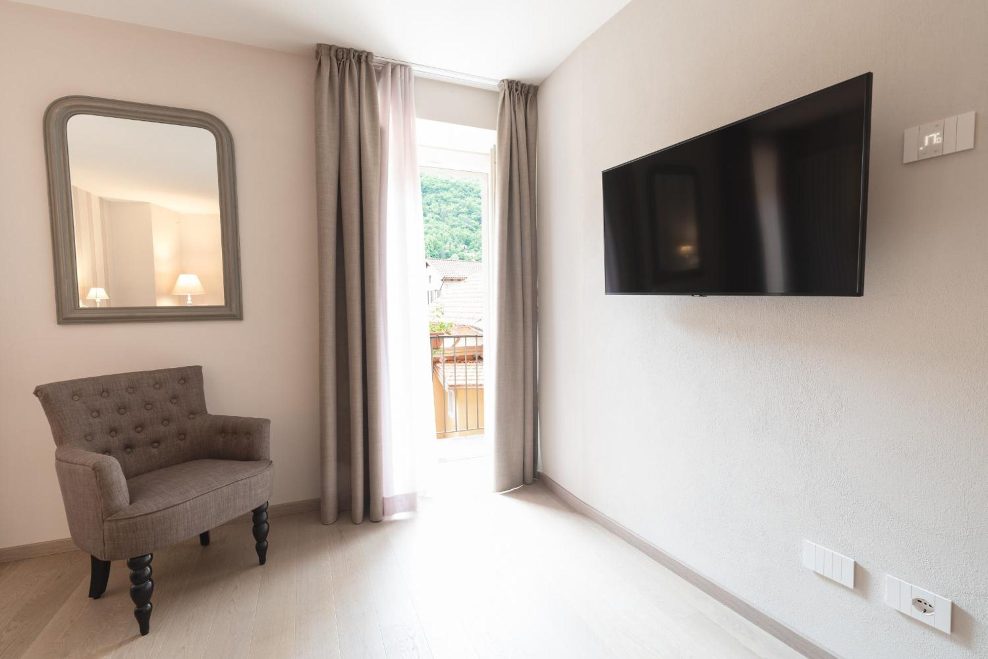 Deluxe Double or Twin Room Garden View
