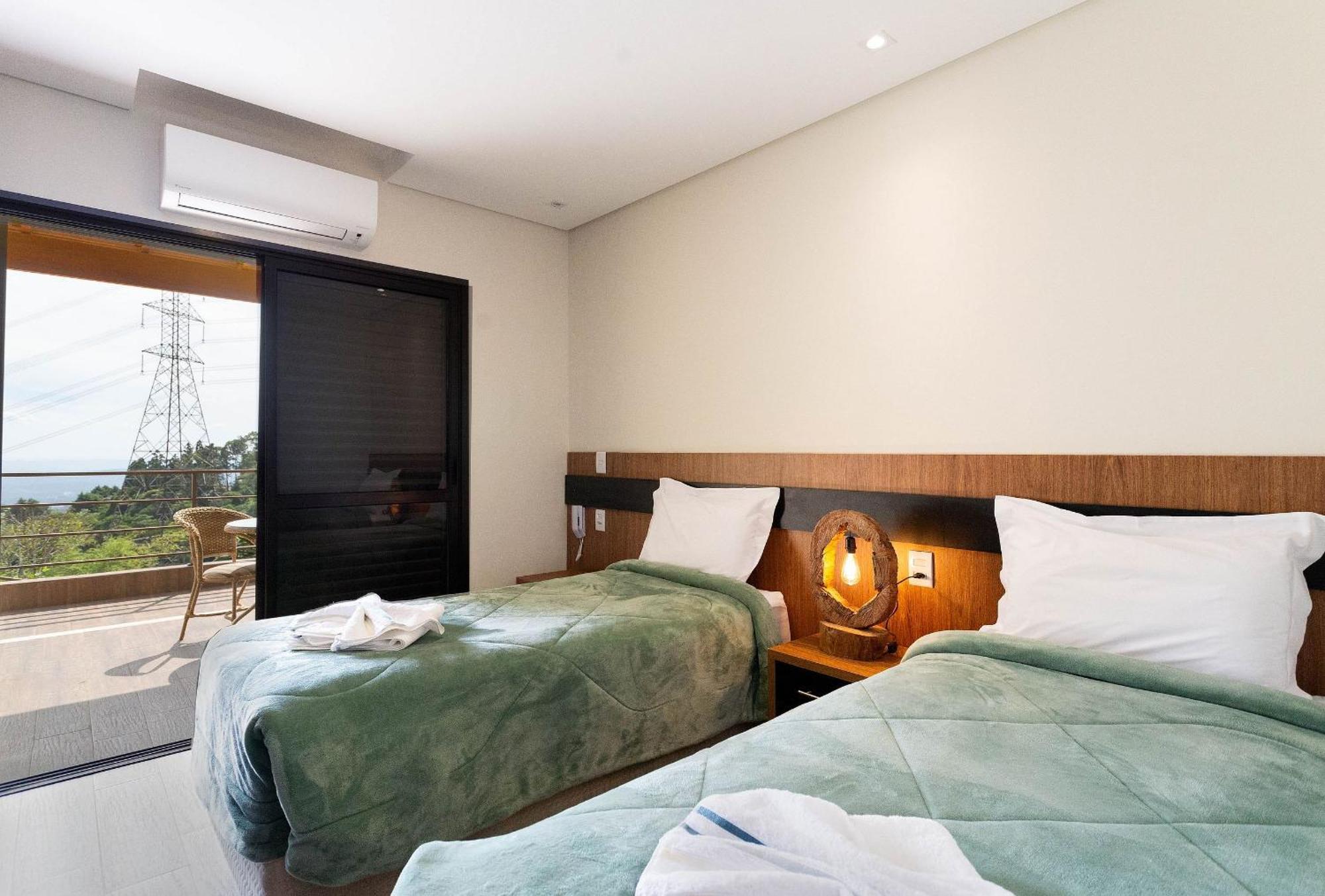 Triple Room,1590624510:JPEG