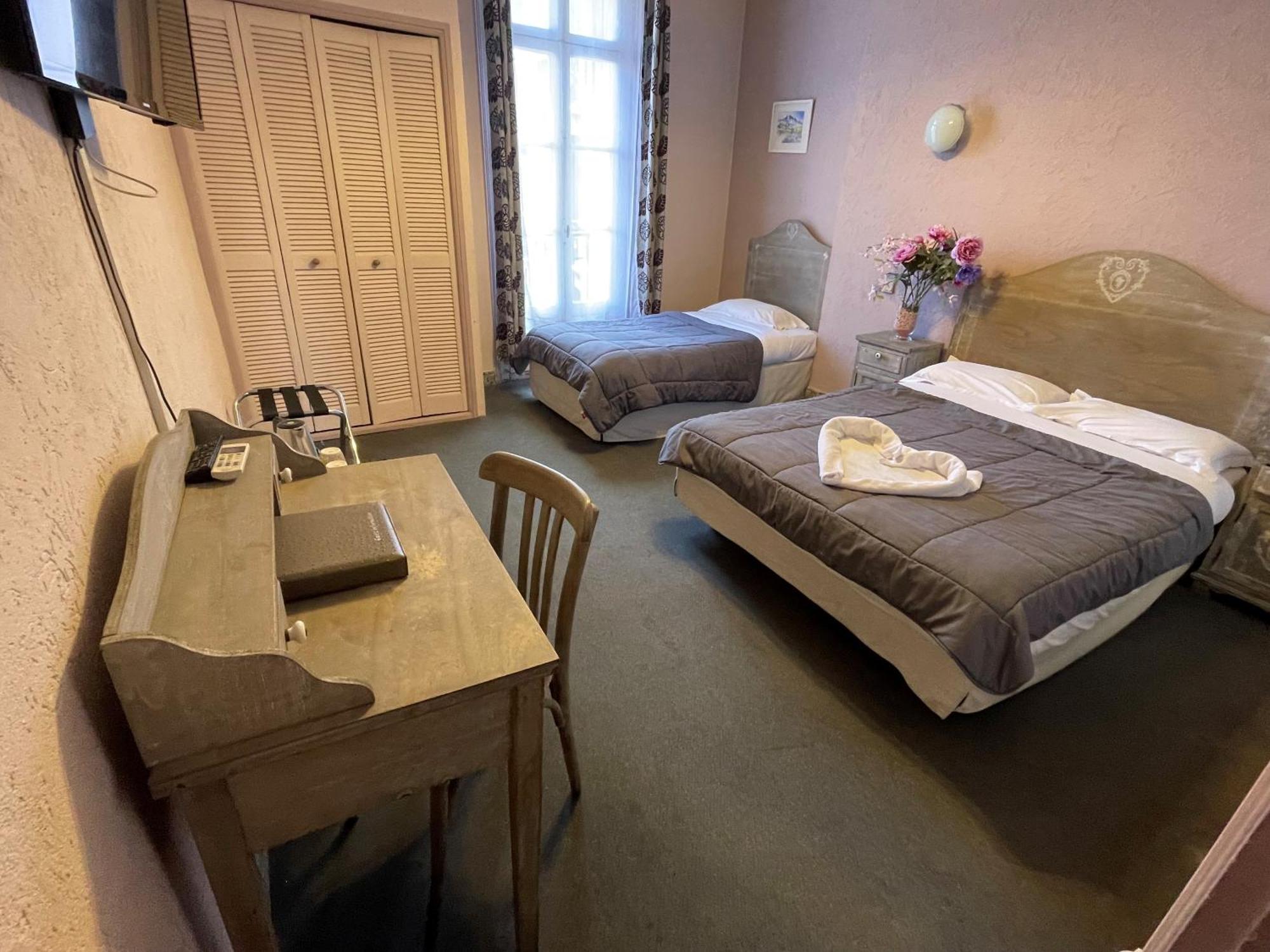 Triple Room,1590333852:JPEG