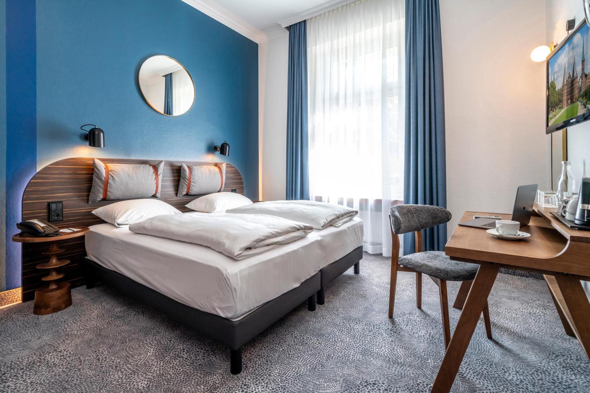 Classic Double Room,1705554113:JPEG