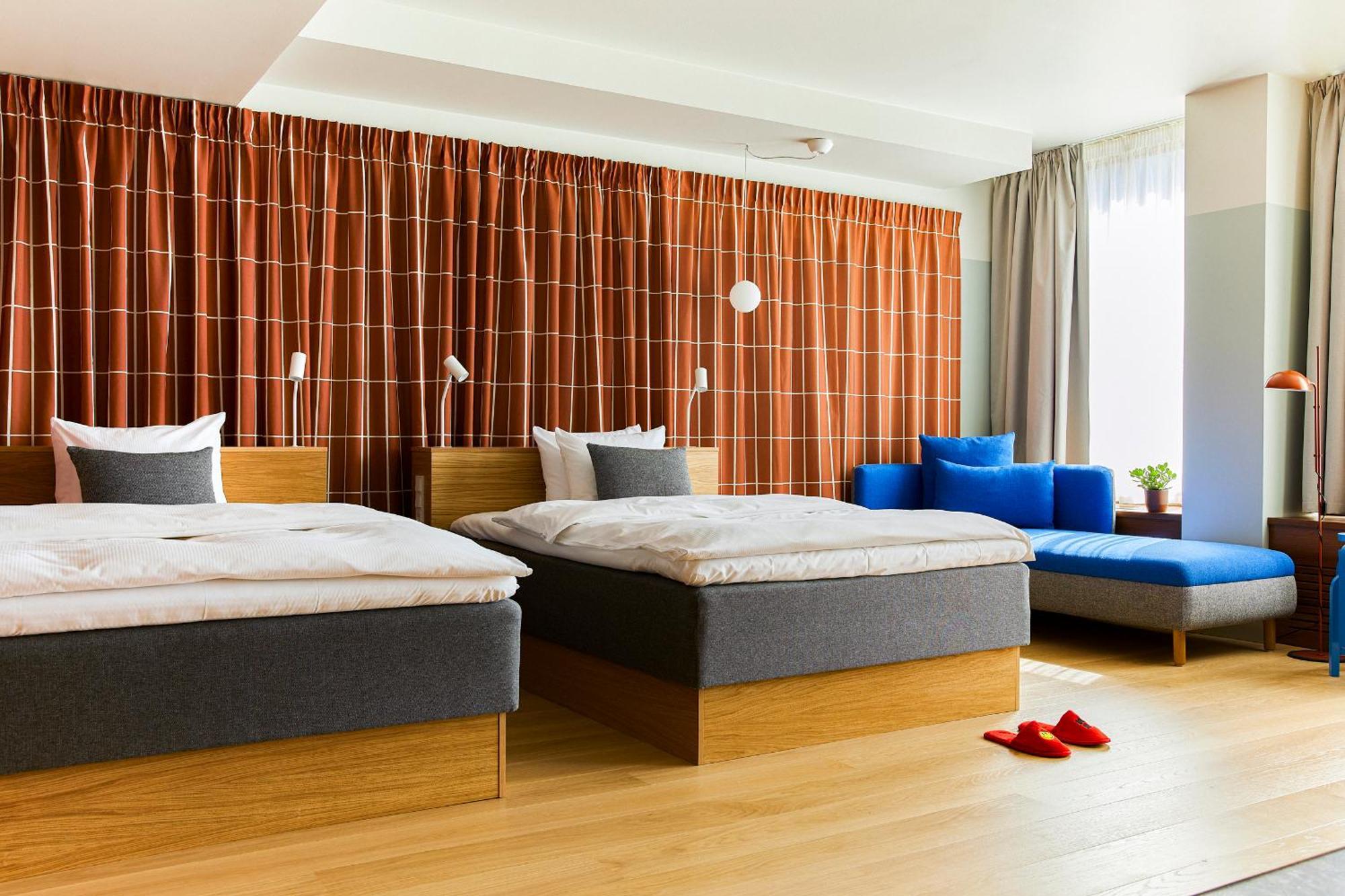 Large Twin Room,1590337344:JPEG