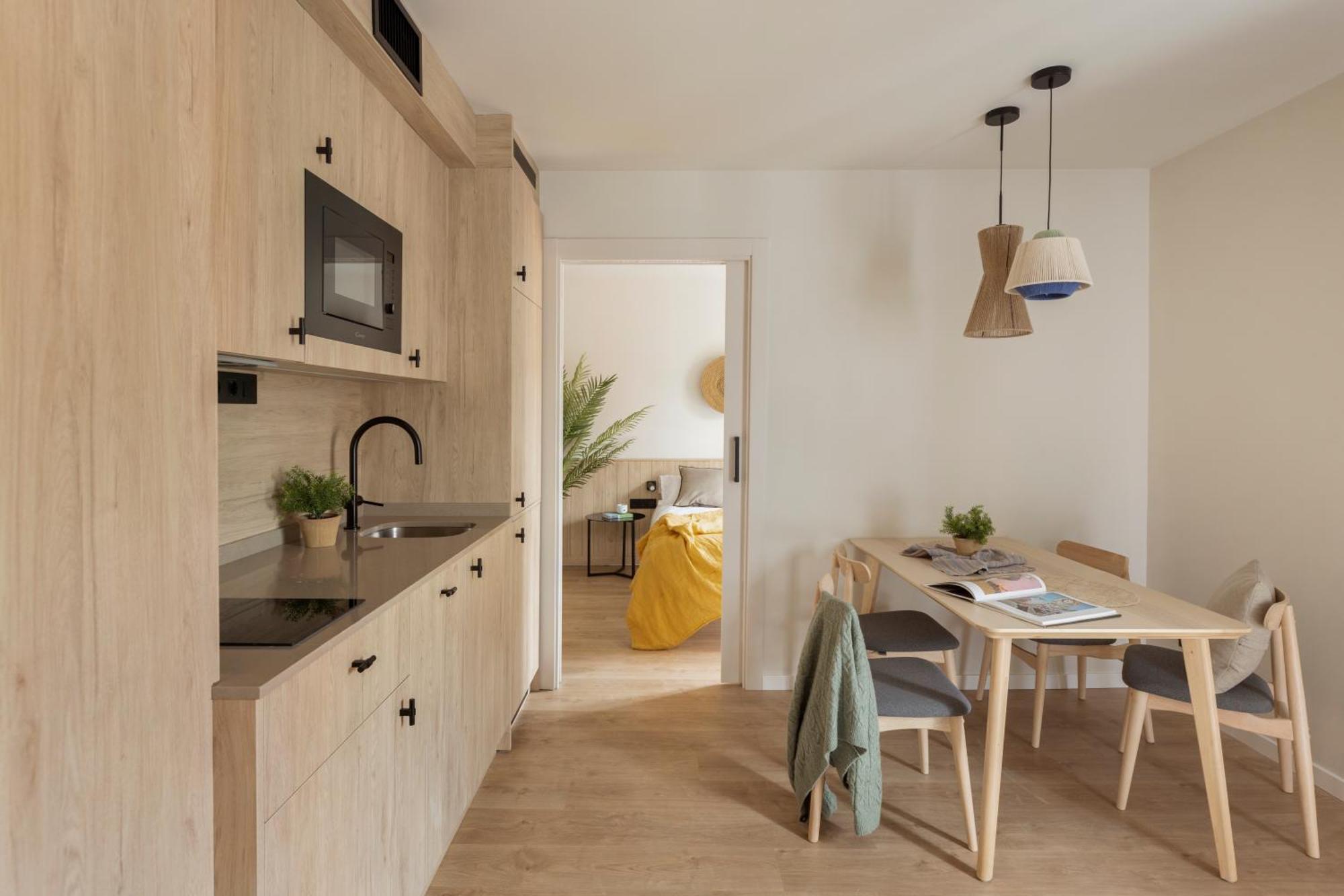 One-Bedroom Apartment