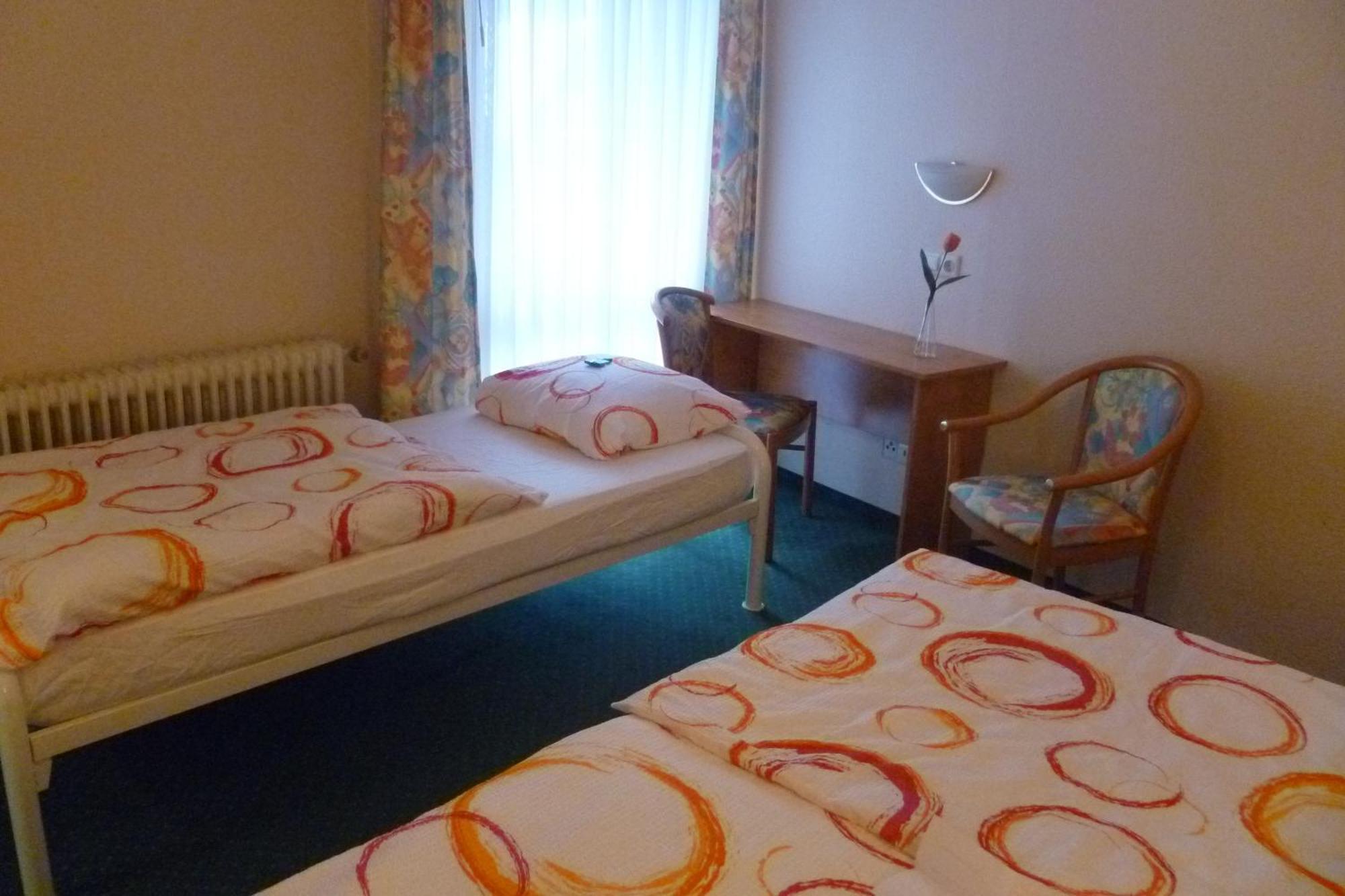 Basic Triple Room