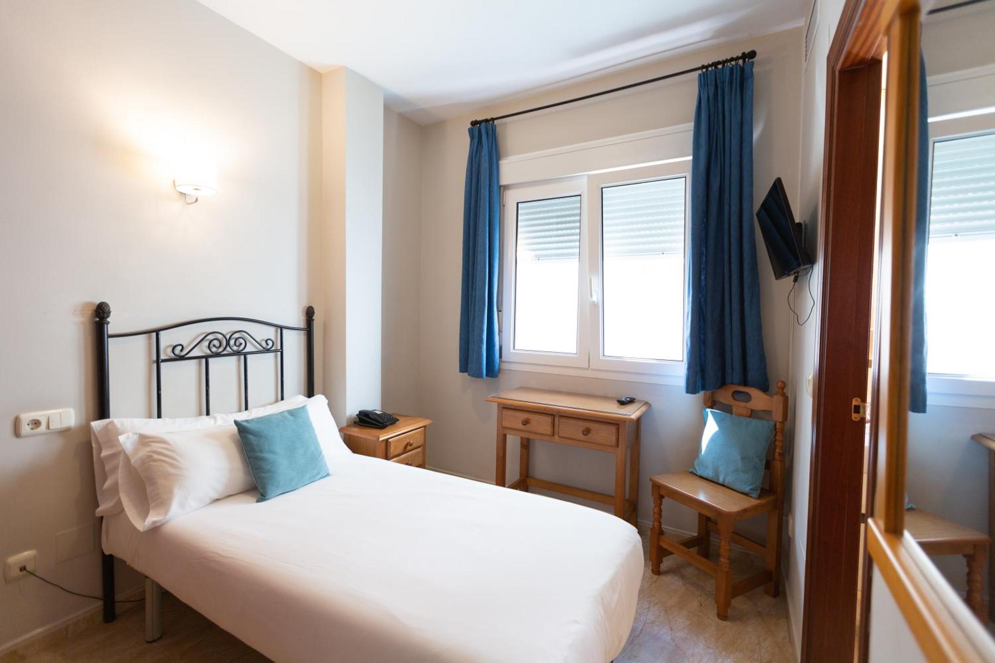 Single Room,1590344767:JPEG