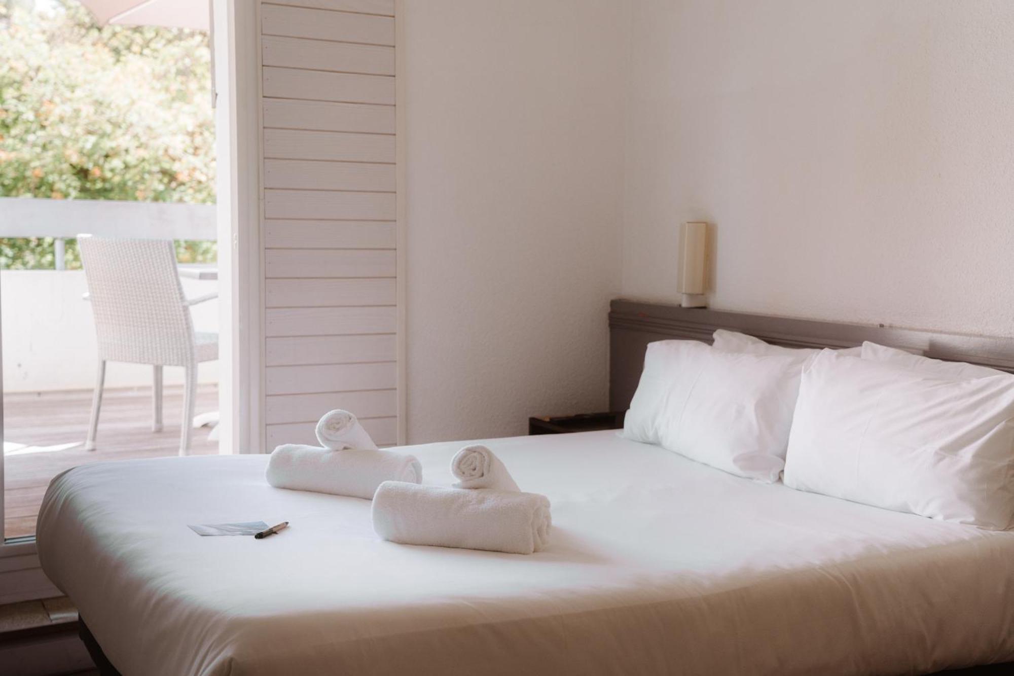 Double Room Terrace Courtyard View