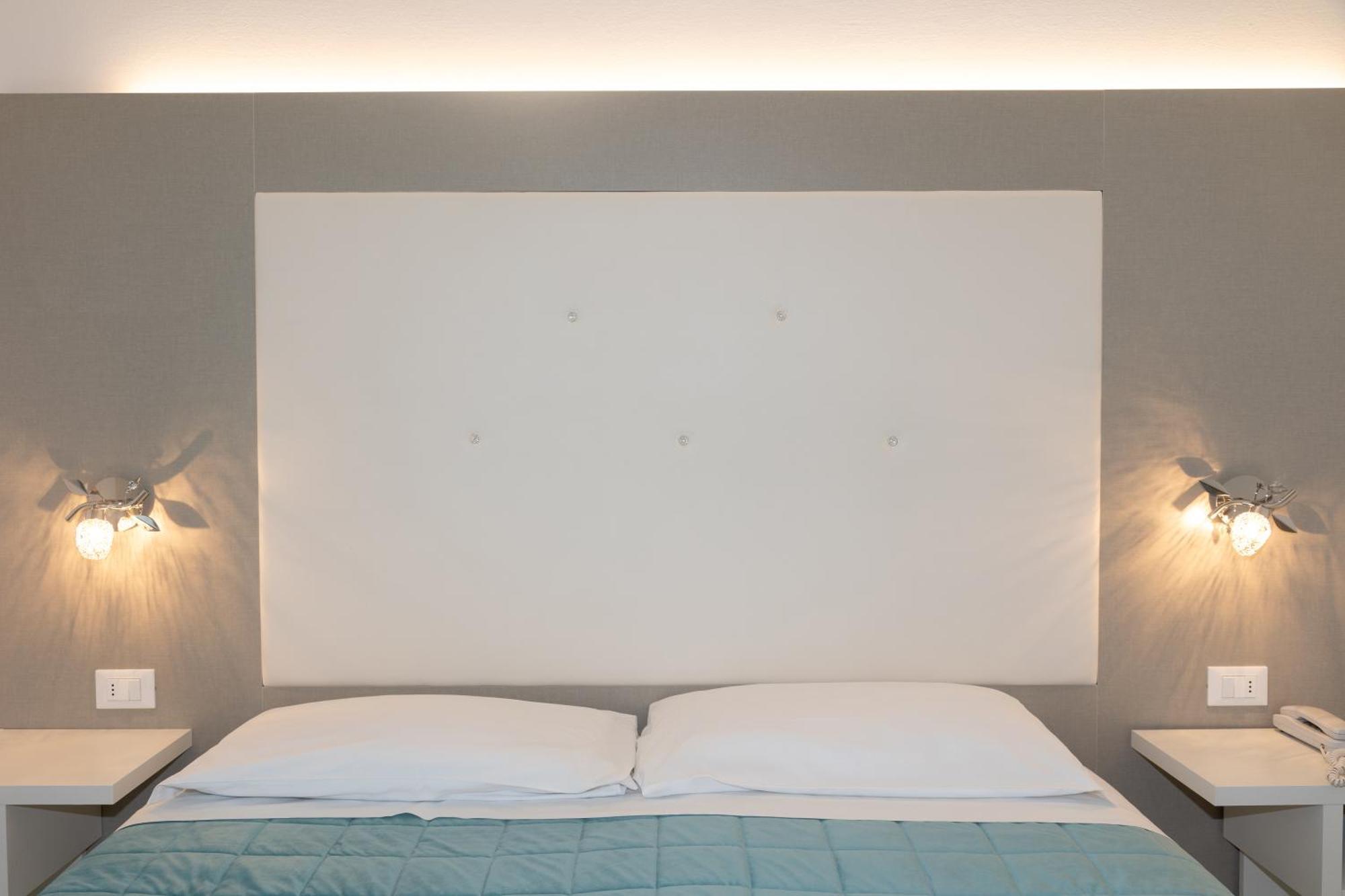 Double or Twin Room Balcony,1590351446:JPEG
