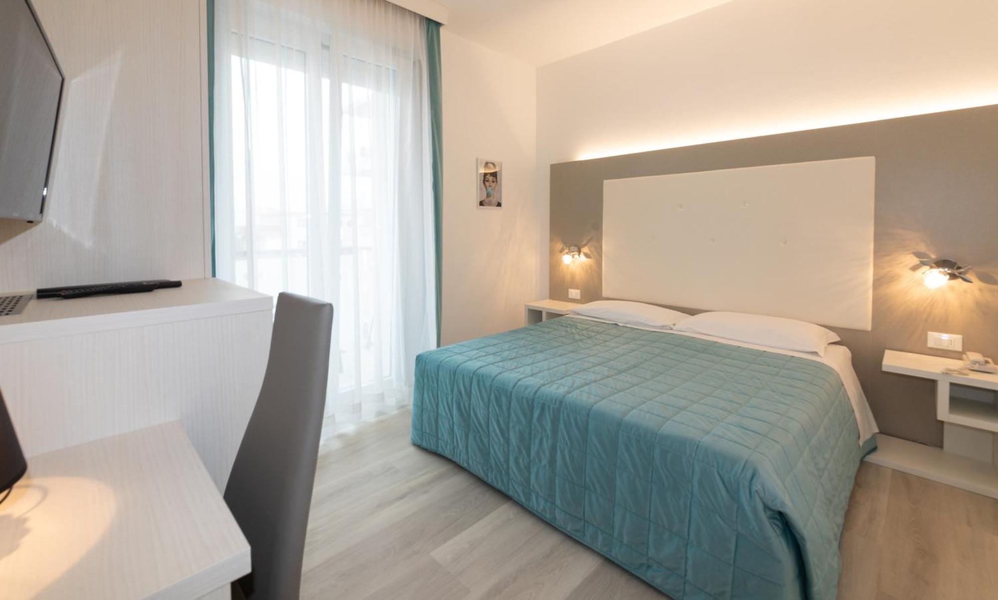 Double or Twin Room Balcony