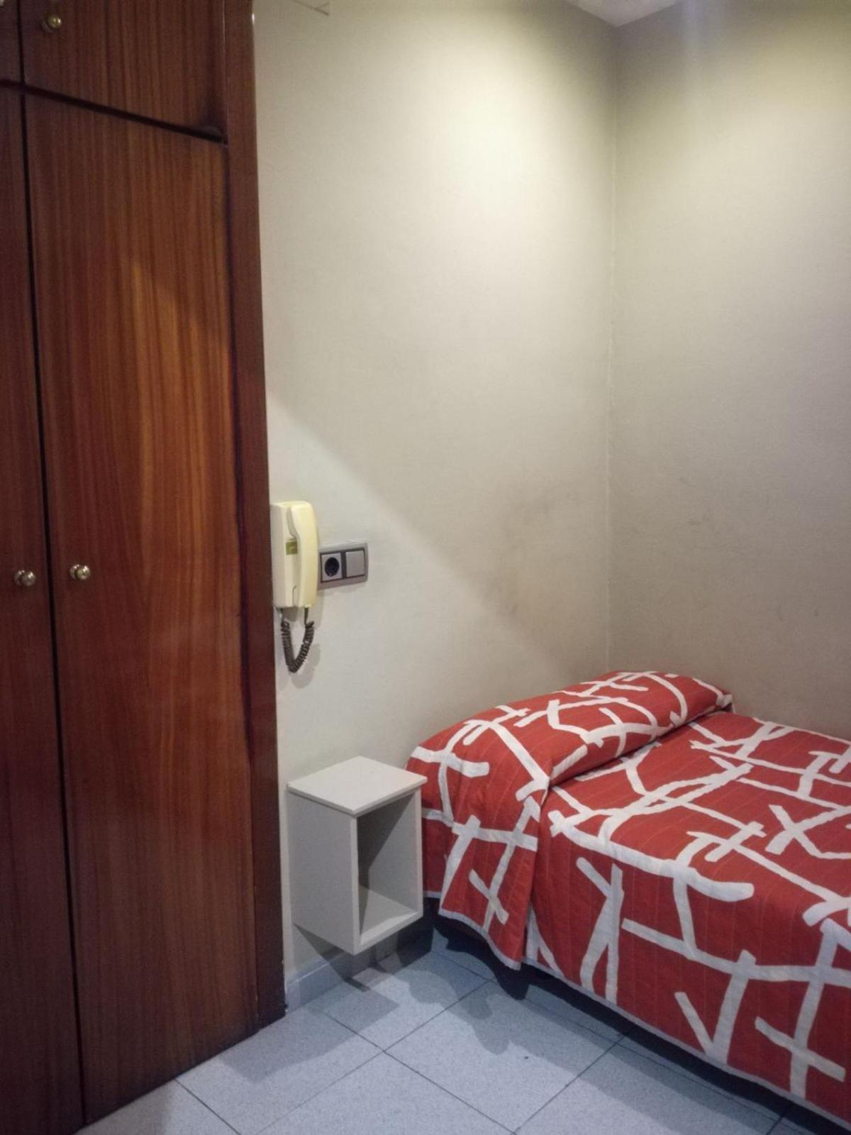 Basic Single Room