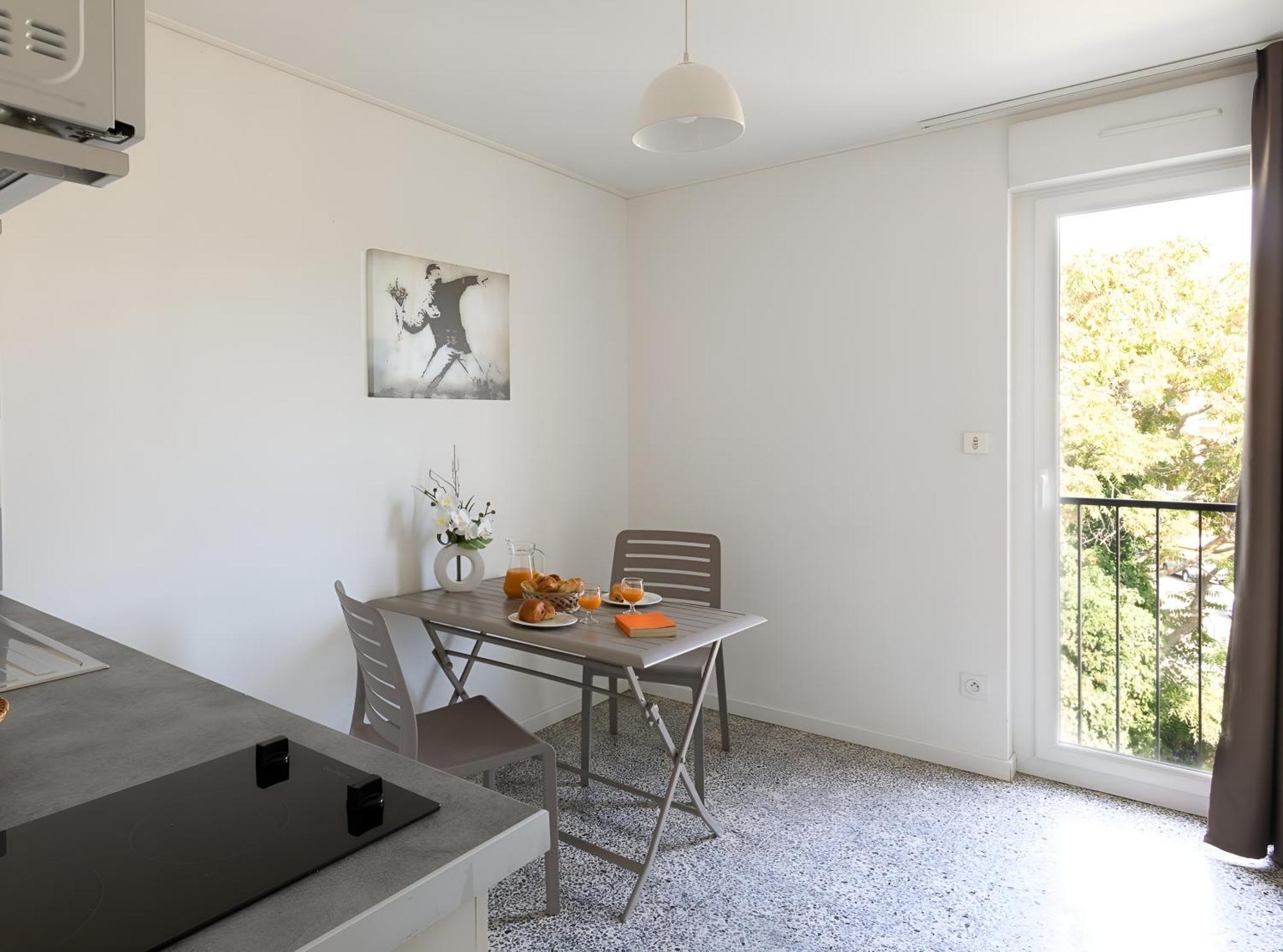 Apartment,1590356525:JPEG