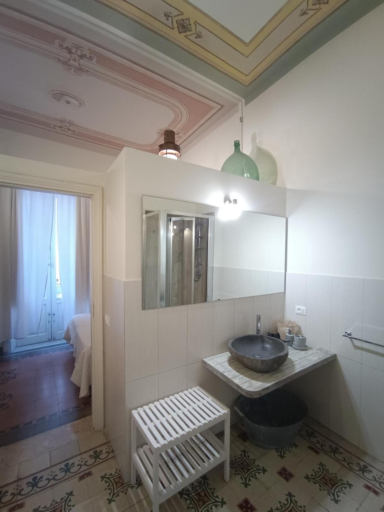Deluxe Room,1572706397:JPEG