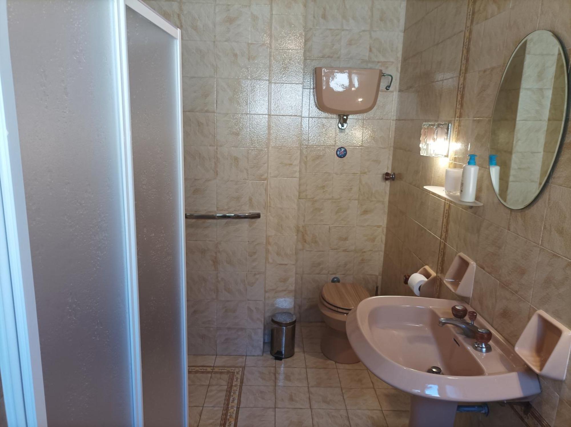 Triple Room Private Bathroom