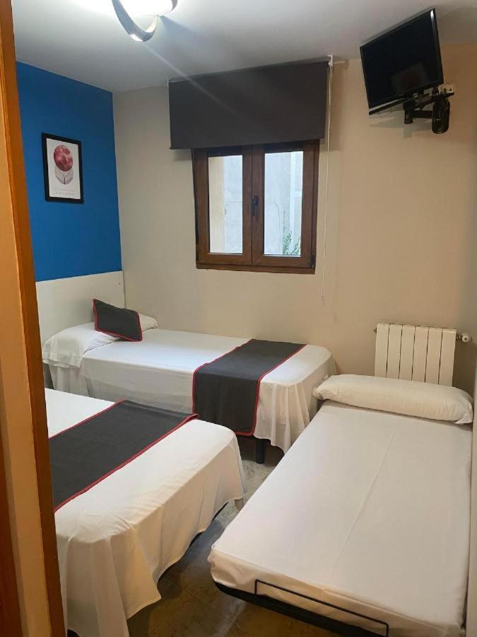 Triple Room,1590463780:JPEG
