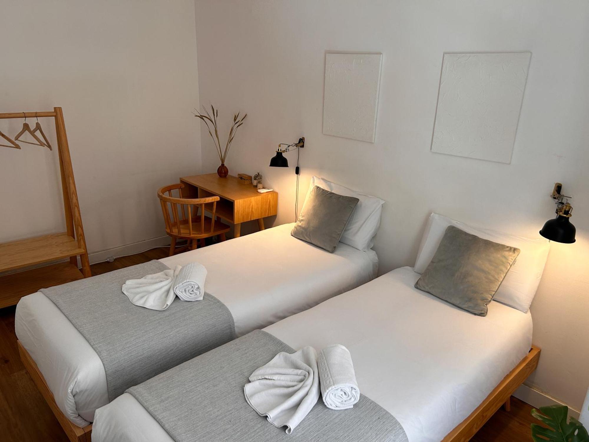 Standard Twin Room,1590468114:JPEG