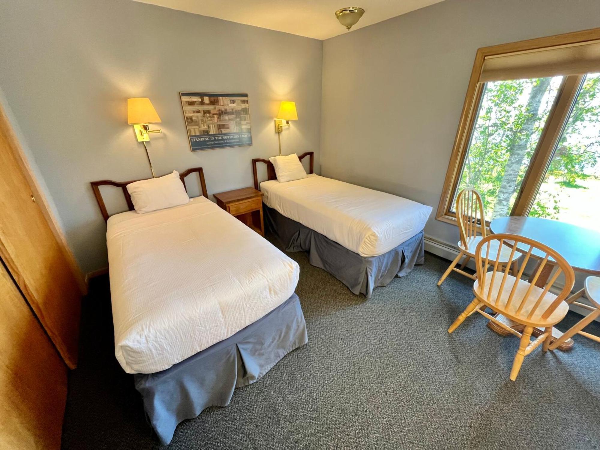 Double or Twin Room Lake View