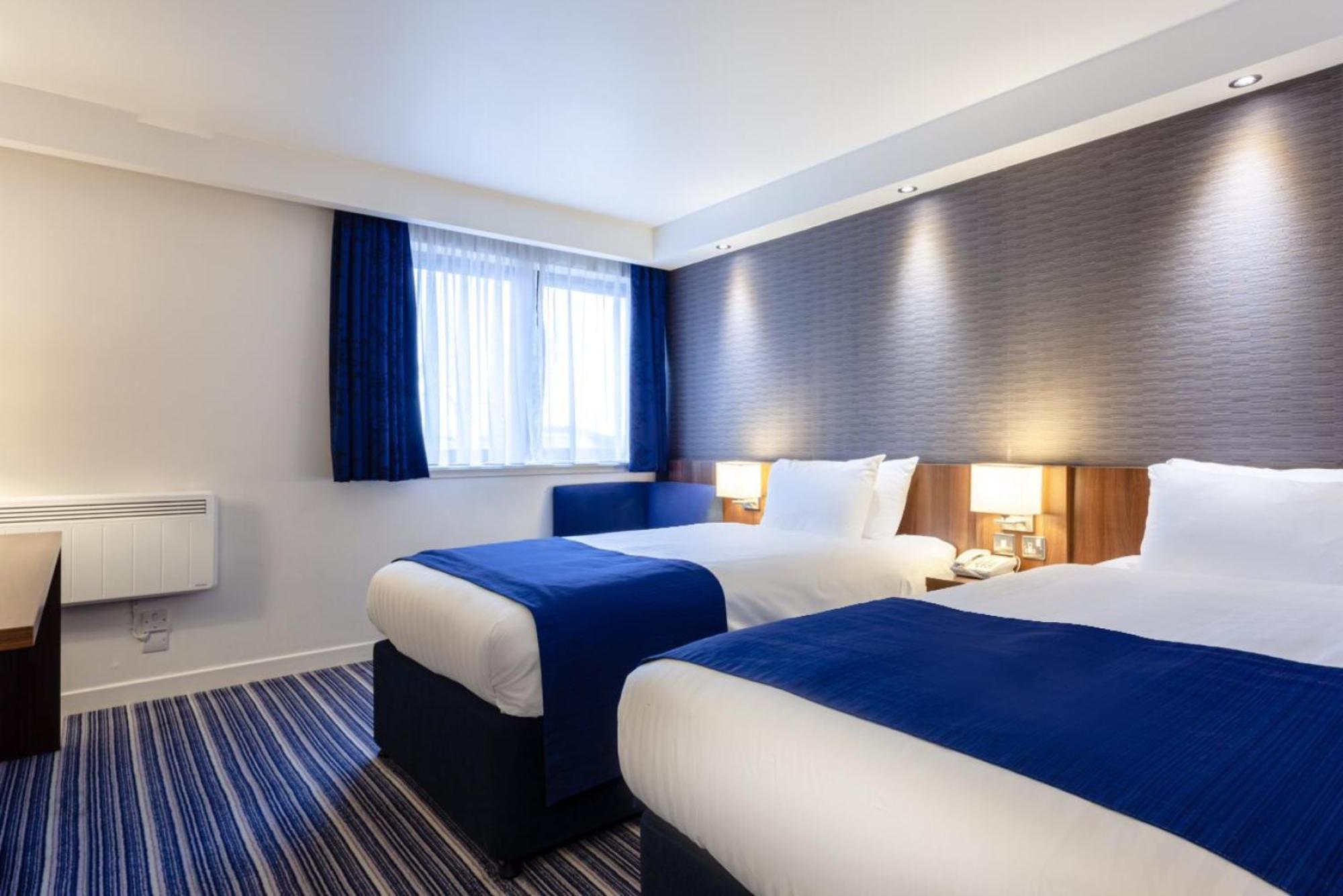 Standard Twin Room Hot