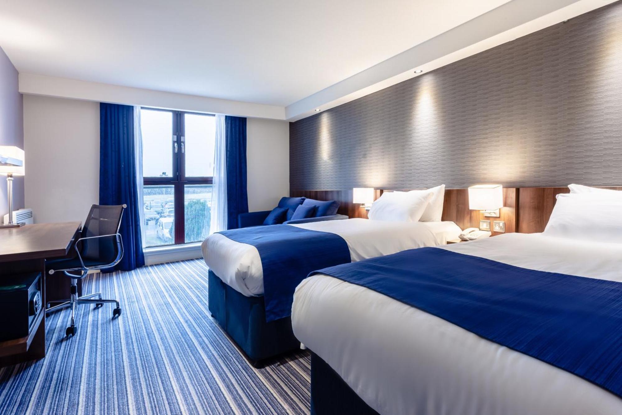 Standard Twin Room Hot