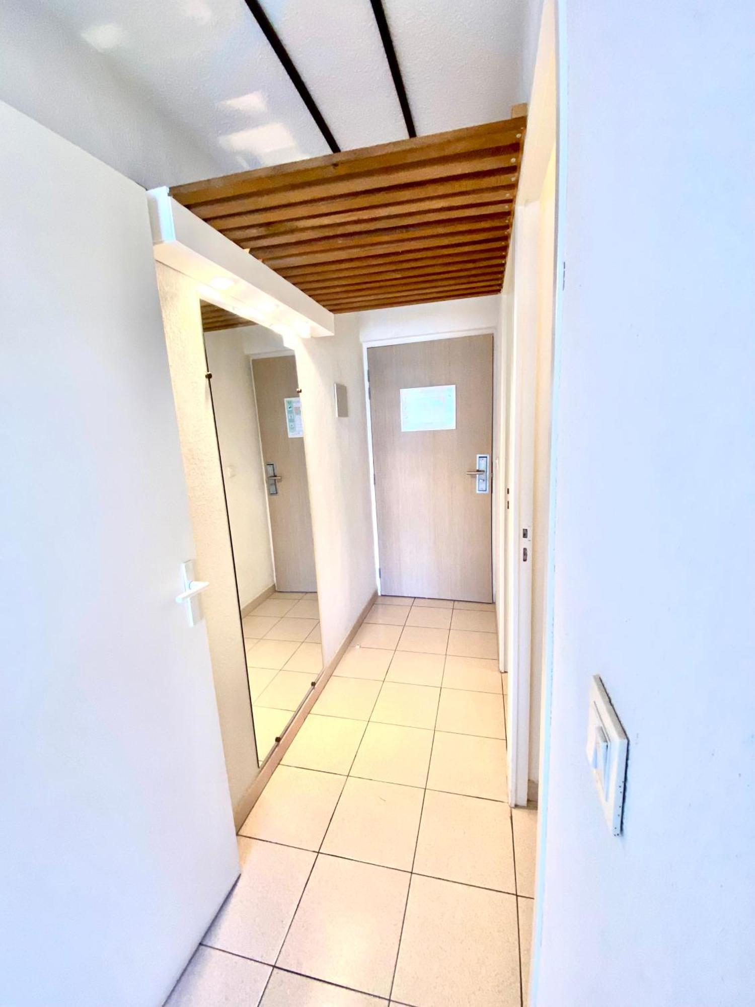 Classic double room king-size Bed or twins balcony street view,1765578796:JPEG
