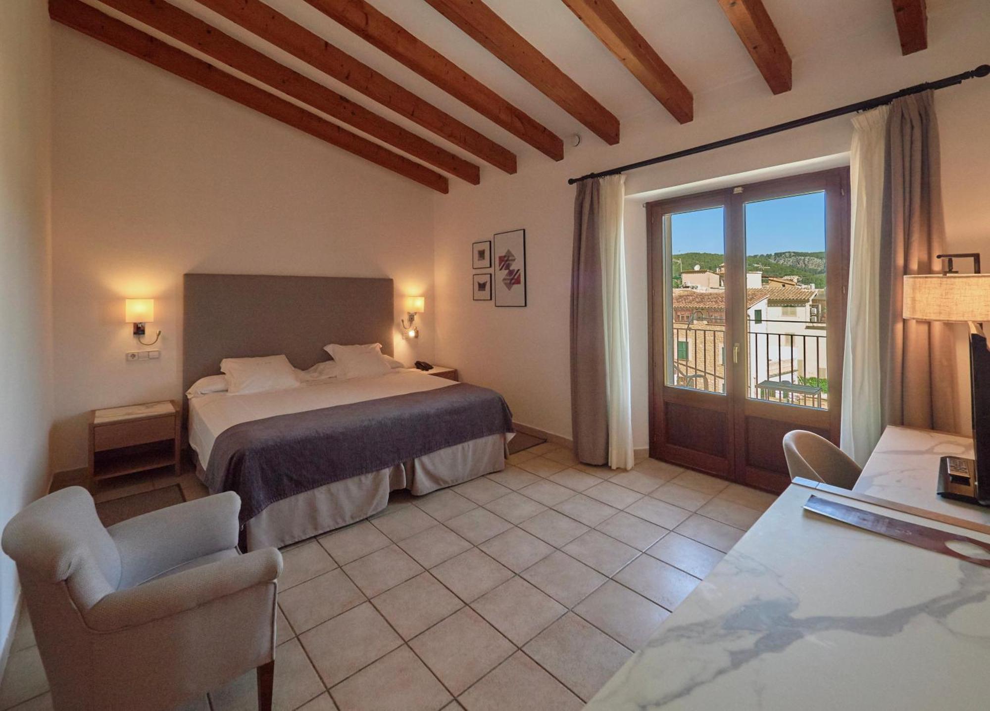 Attic Double or Twin Room Terrace