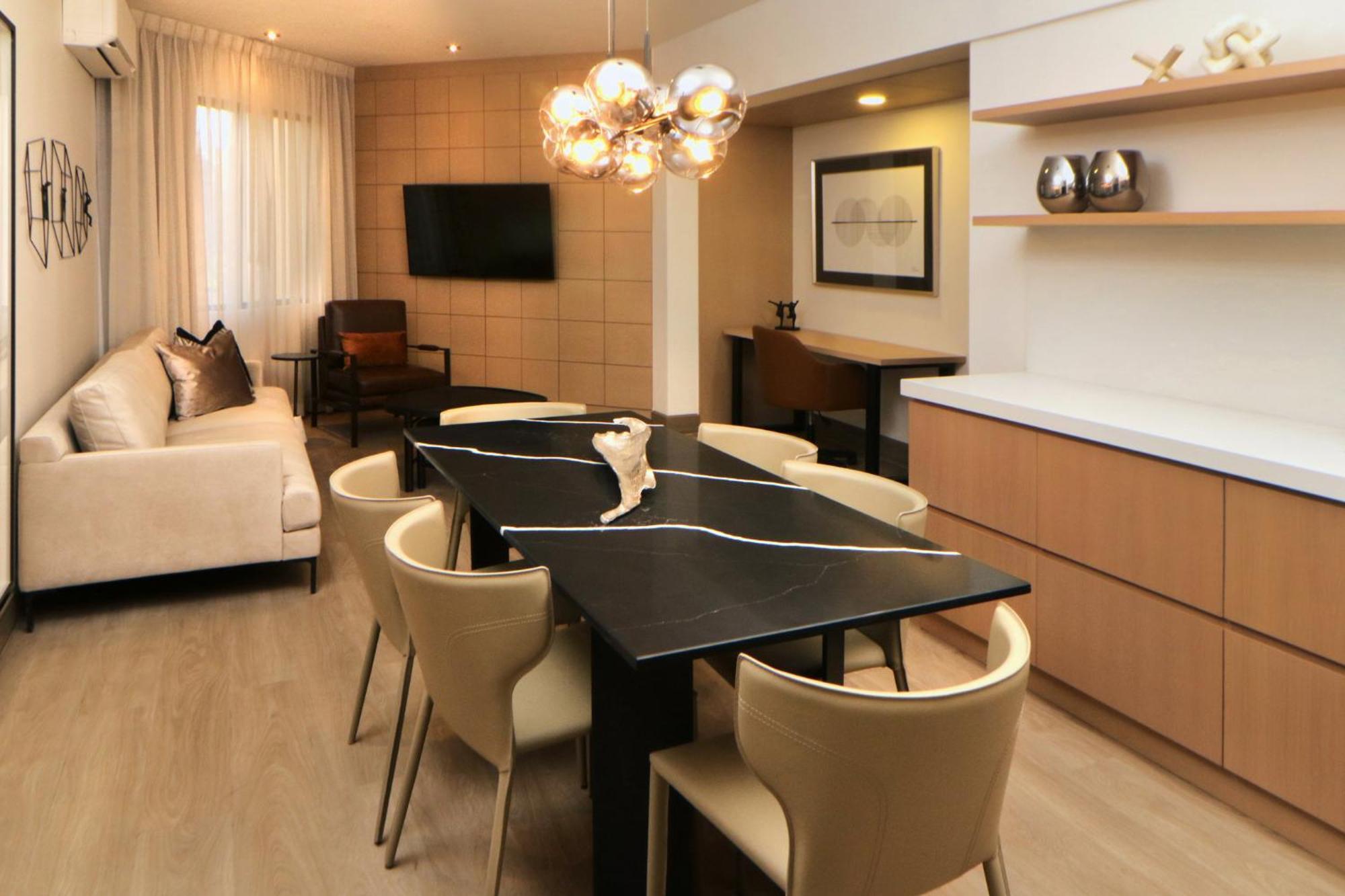 Luxury King Suite,1591237466:JPEG