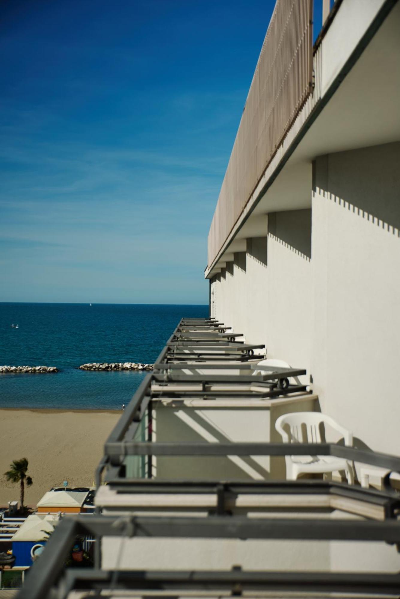 Deluxe Double Room with Side Sea View,1591483209:JPEG