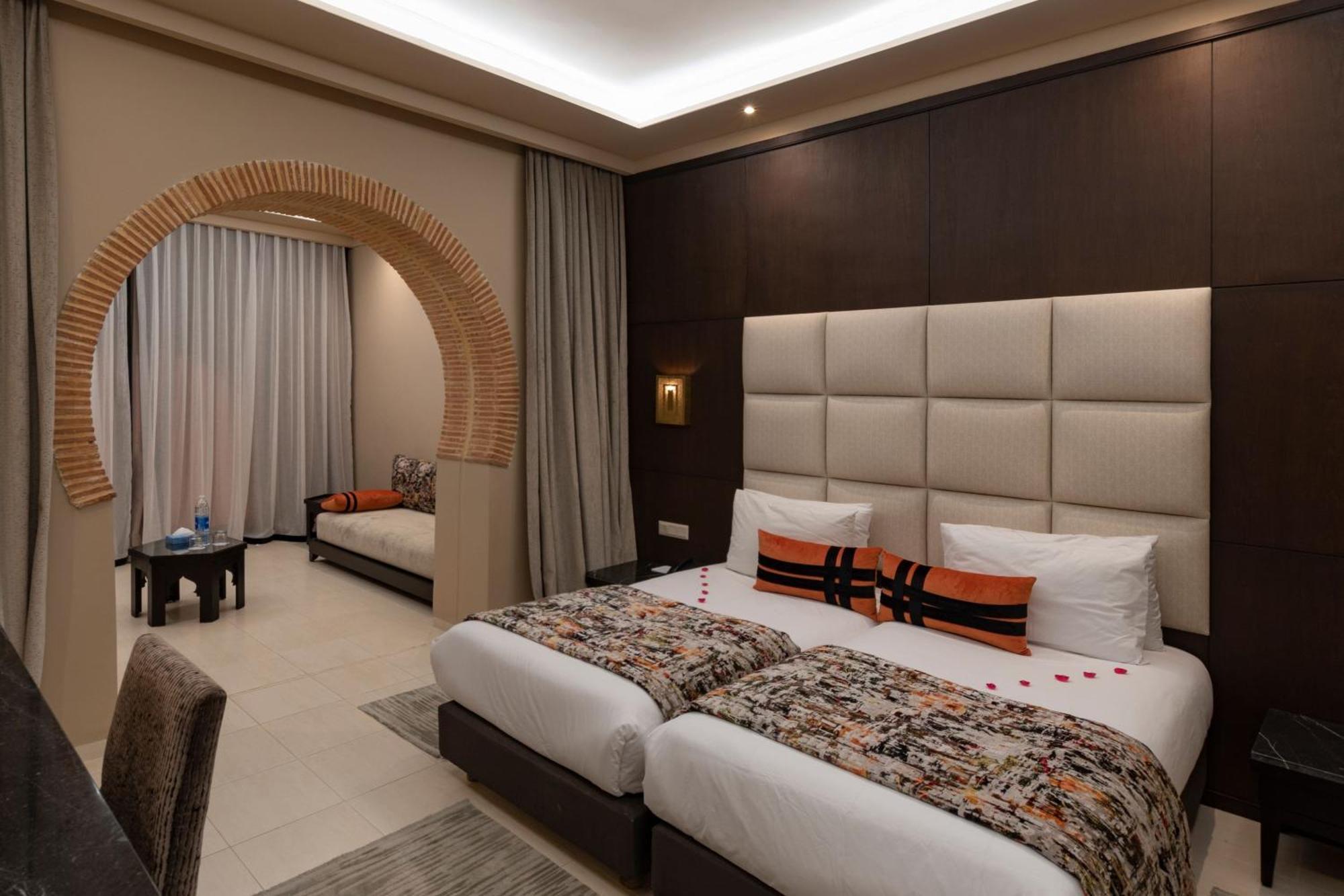 Grand Deluxe Queen Room Sofa Bed