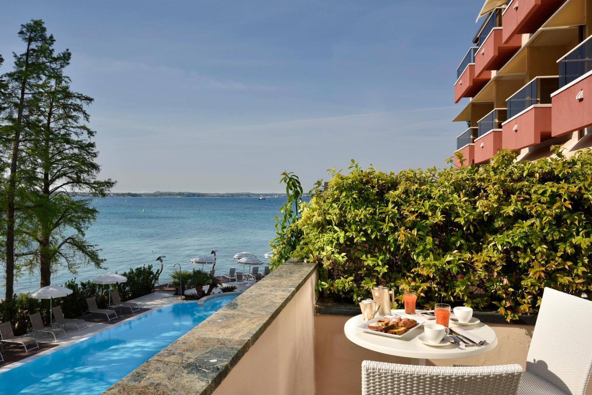 Superior Double Room Partial Lake View Spa access