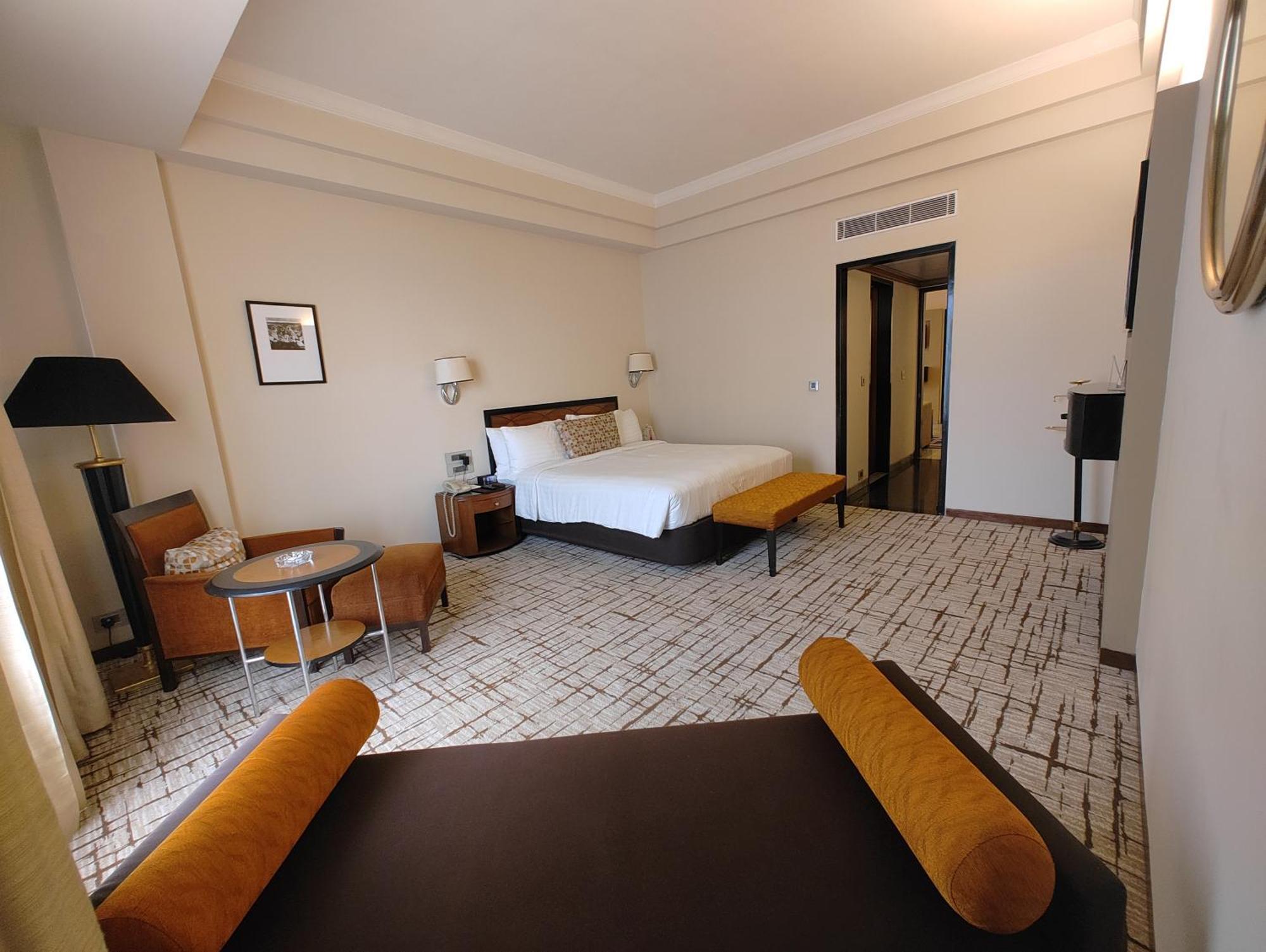 Deluxe Suite 1 Double Bed Partial Sea View