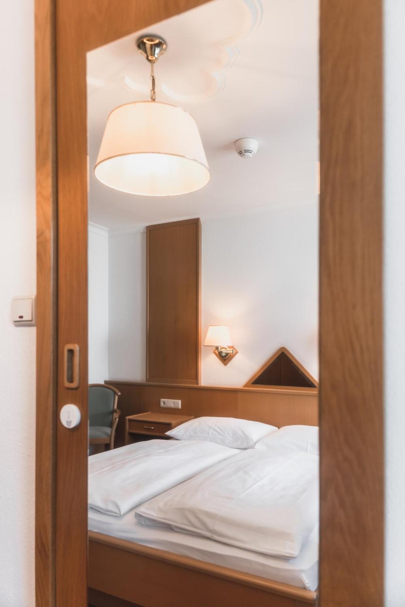 Standard Double Room,1591520184:JPEG