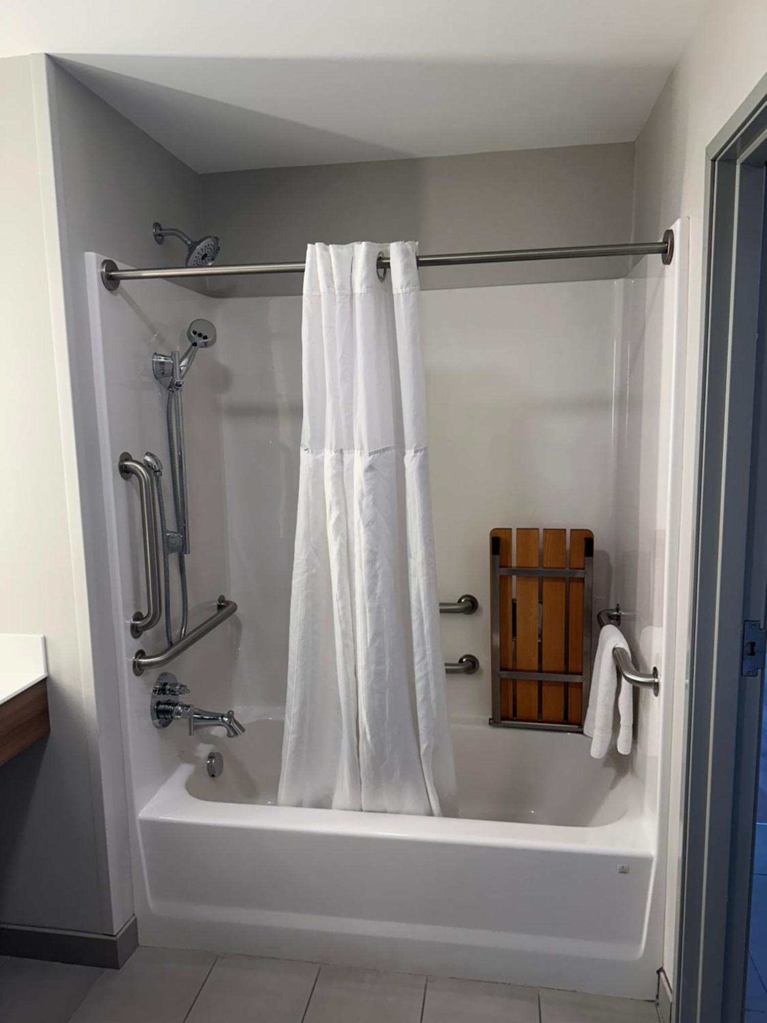 Queen Room Two Queen Beds Mobility Access or Non-Smoking