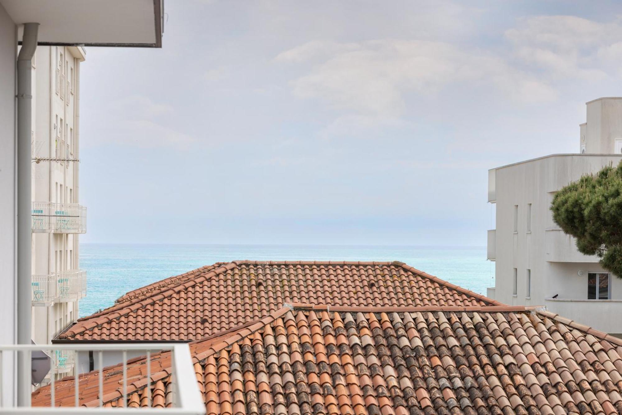 Deluxe Triple Room Balcony