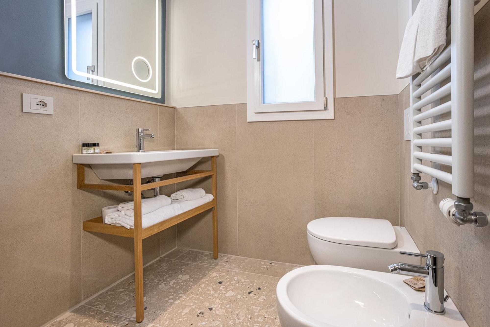 Deluxe Double or Twin Room Balcony