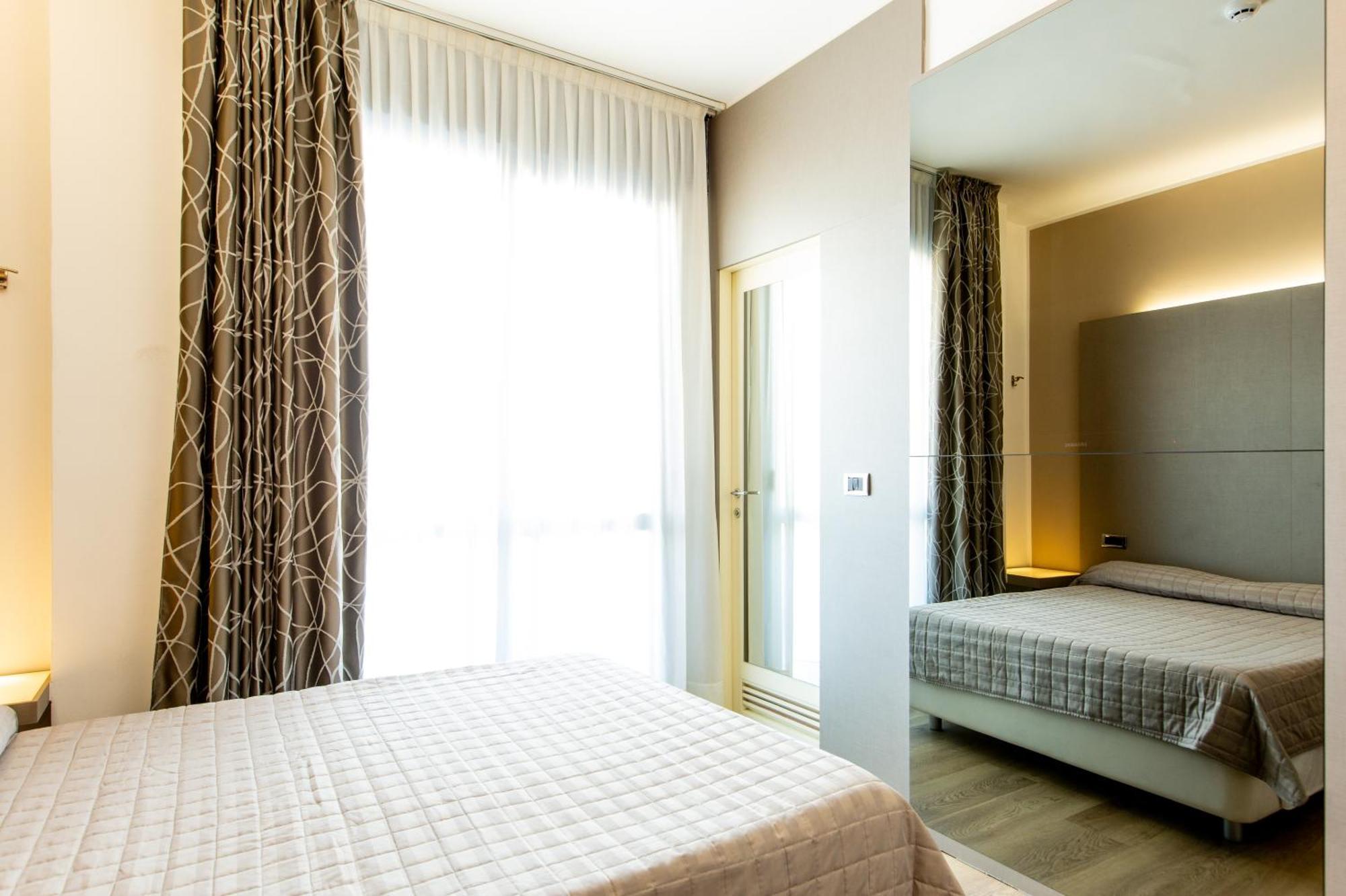 Economy Double Room Side Sea View