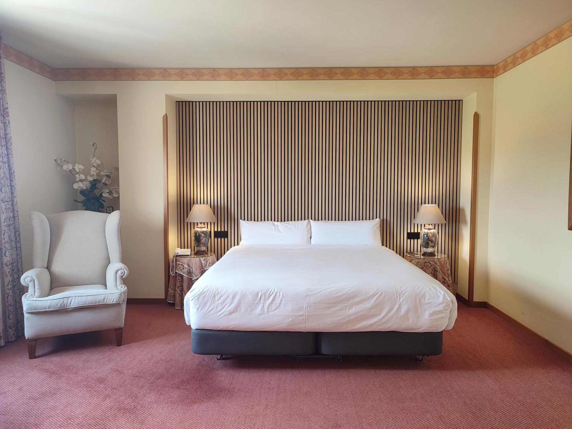 Junior Suite,1592045263:JPEG