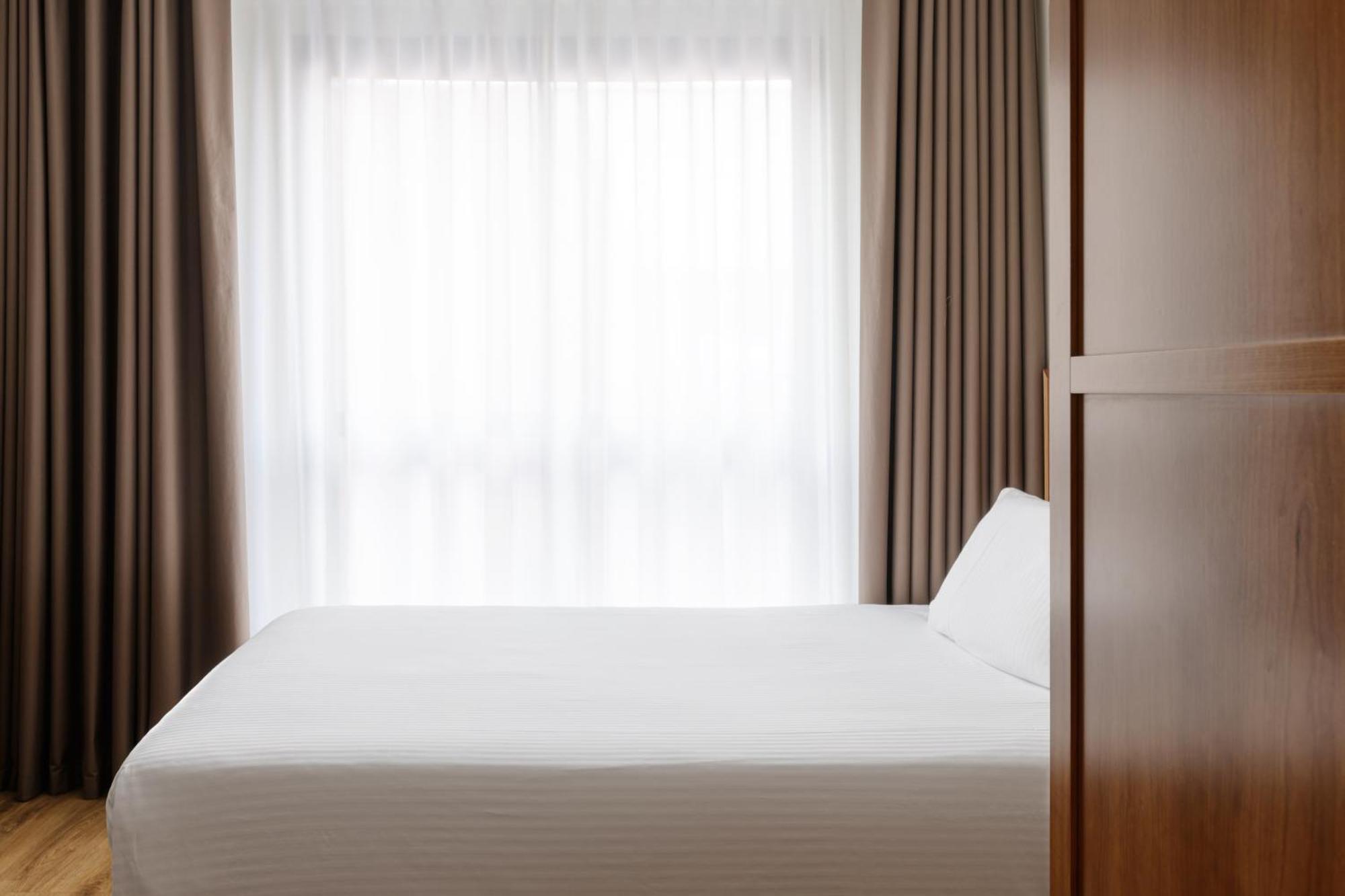 Single Room French Bed
